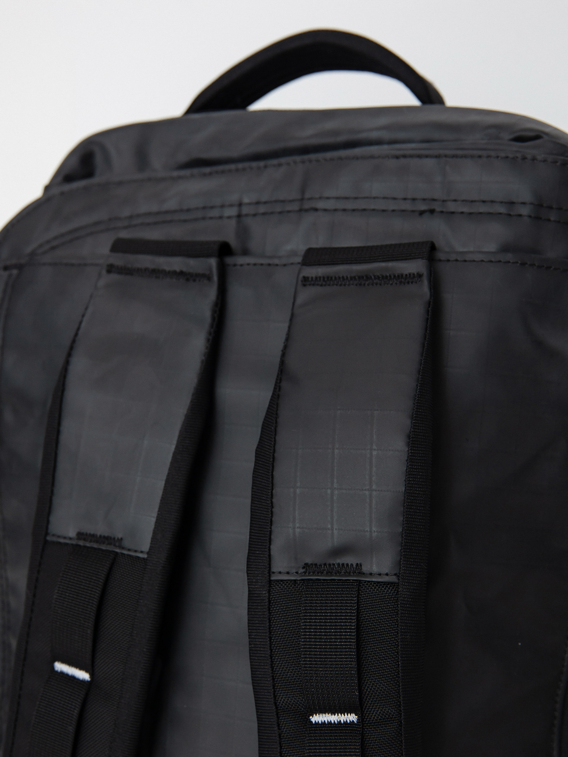 Taška The North Face Base Camp Voyager Duffel 32L (tnf black/tnf white)