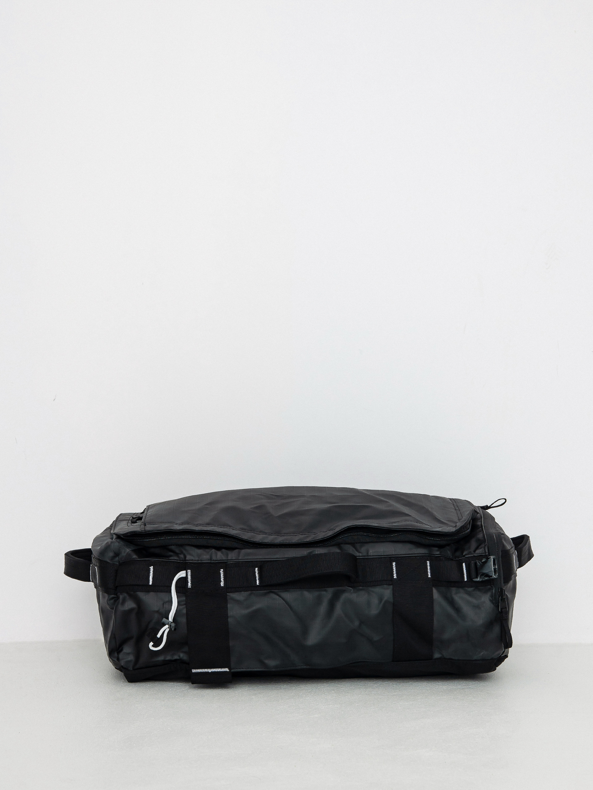 Taška The North Face Base Camp Voyager Duffel 32L (tnf black/tnf white)