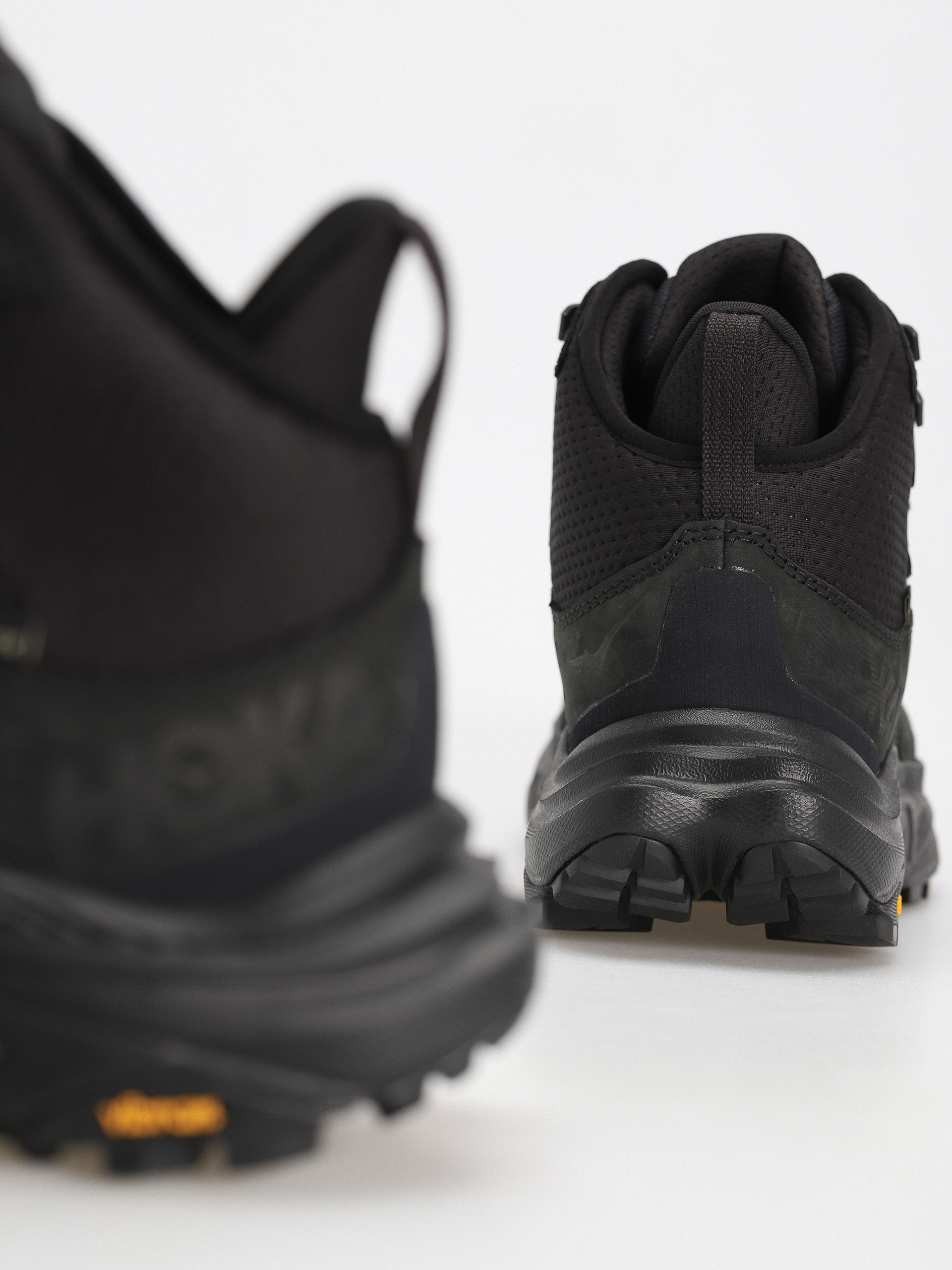 Topánky Hoka Anacapa 2 Mid GTX (black/black)