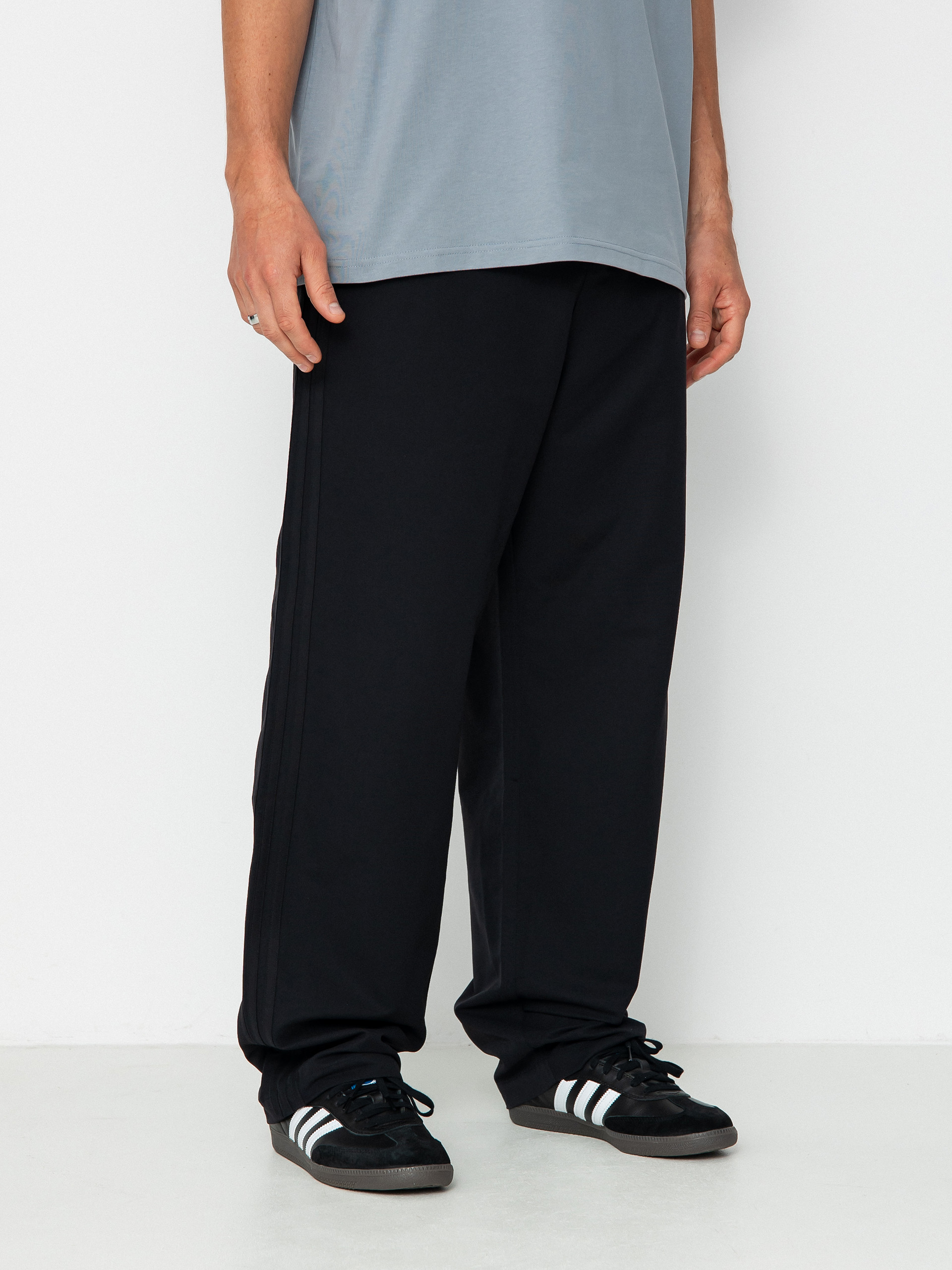 Adidas skate chino sale