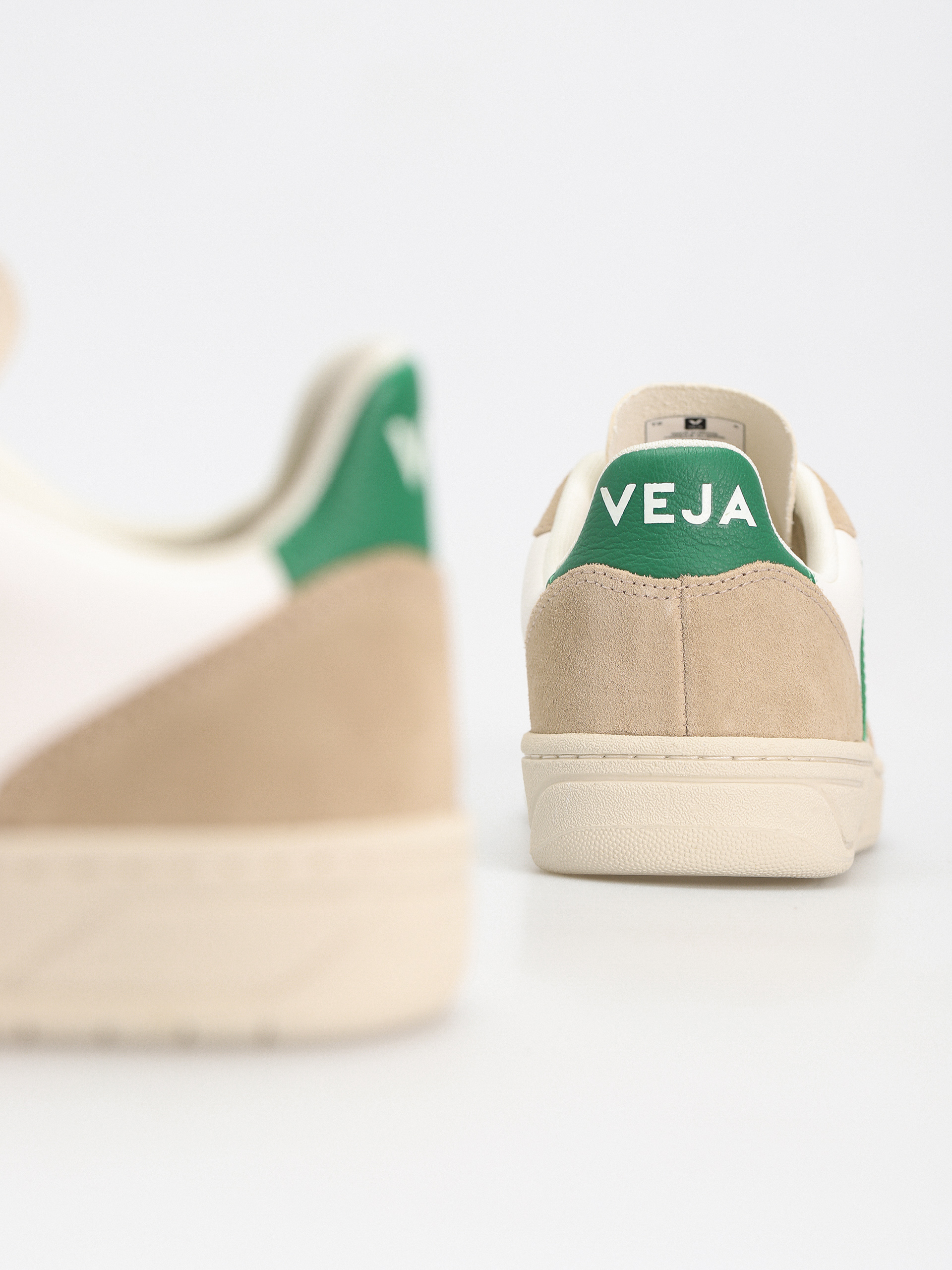 Topánky Veja V-10 Wmn (extra white emeraude sahara)