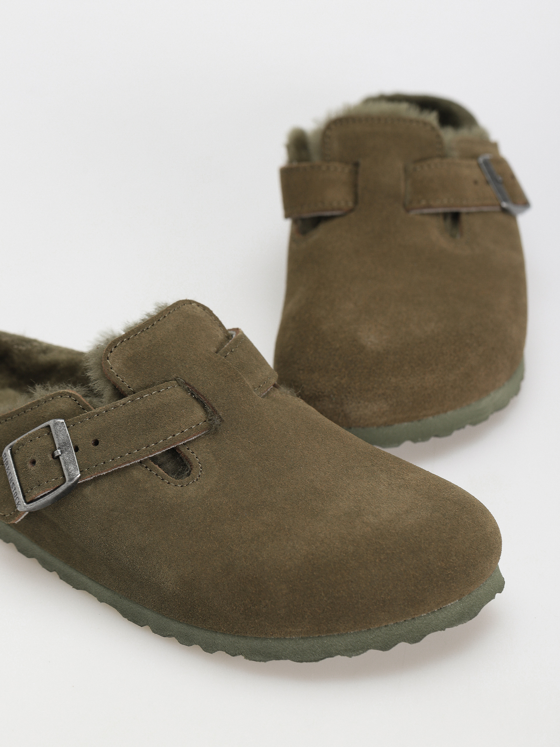 Šľapky Birkenstock Boston Suede Leather Narrow Wmn (thyme)