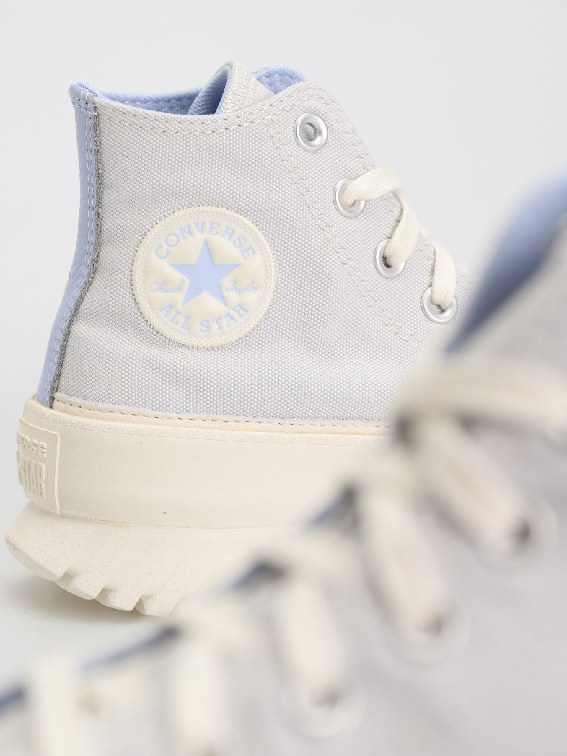 Topánky Converse Chuck Taylor All Star Lugged 2.0 Hi (mystic sky/egret)