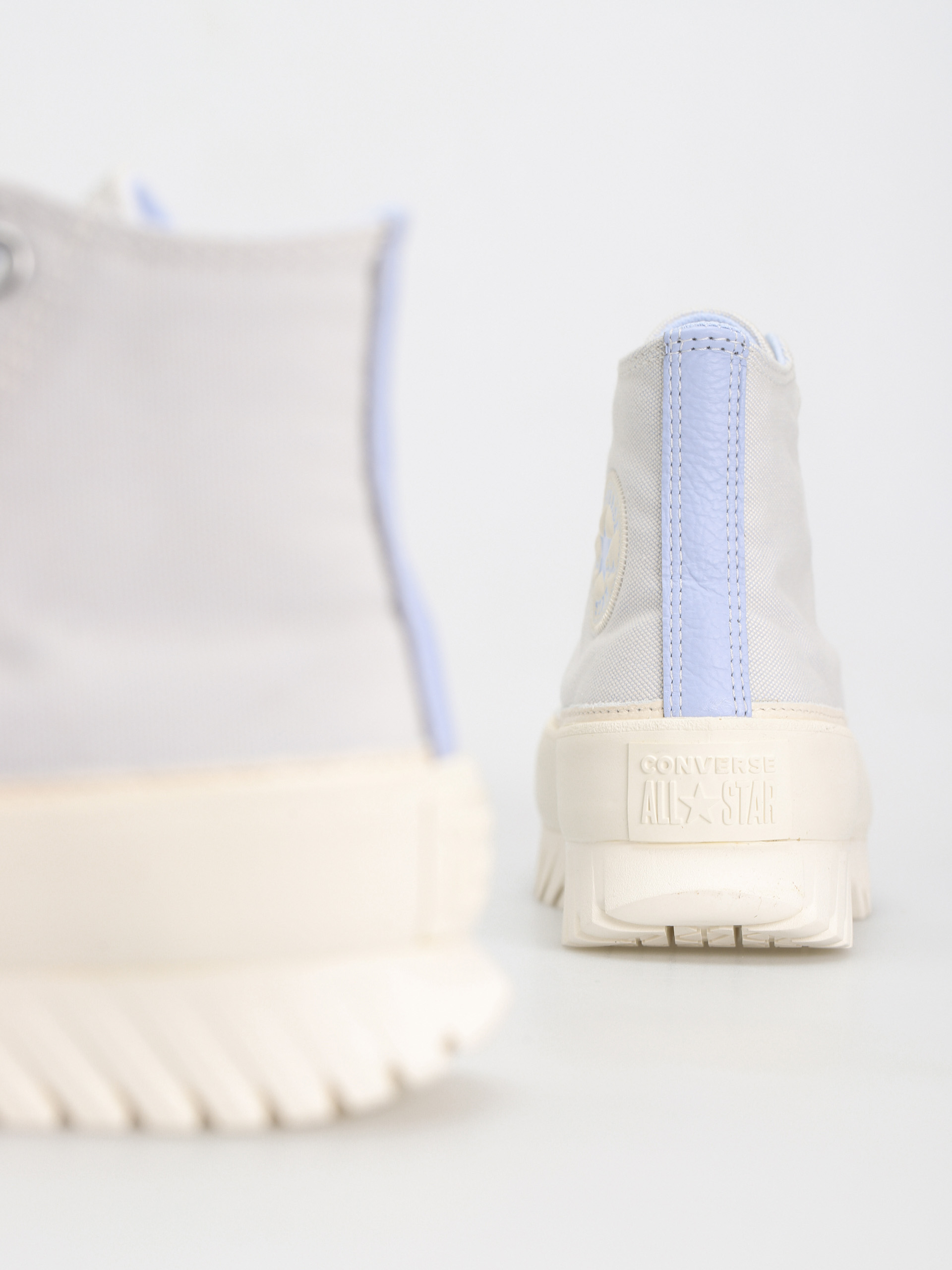 Topánky Converse Chuck Taylor All Star Lugged 2.0 Hi (mystic sky/egret)