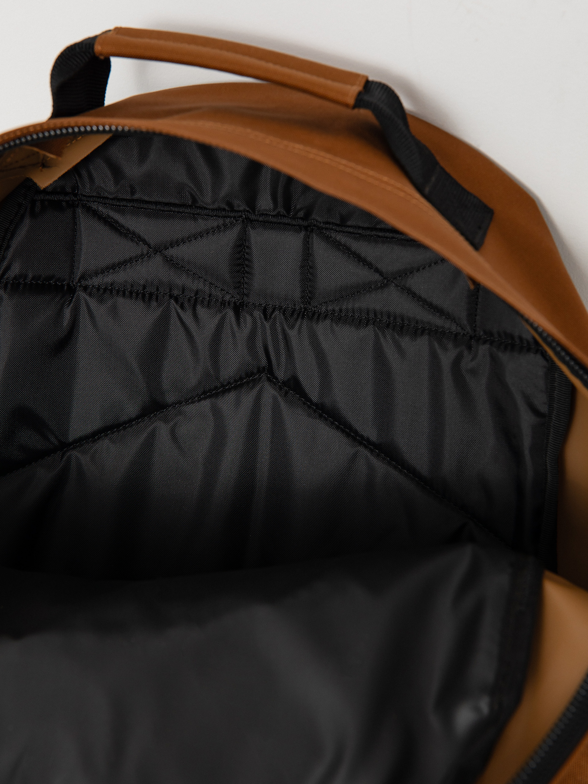 Batoh Carhartt WIP Kickflip (deep h brown)