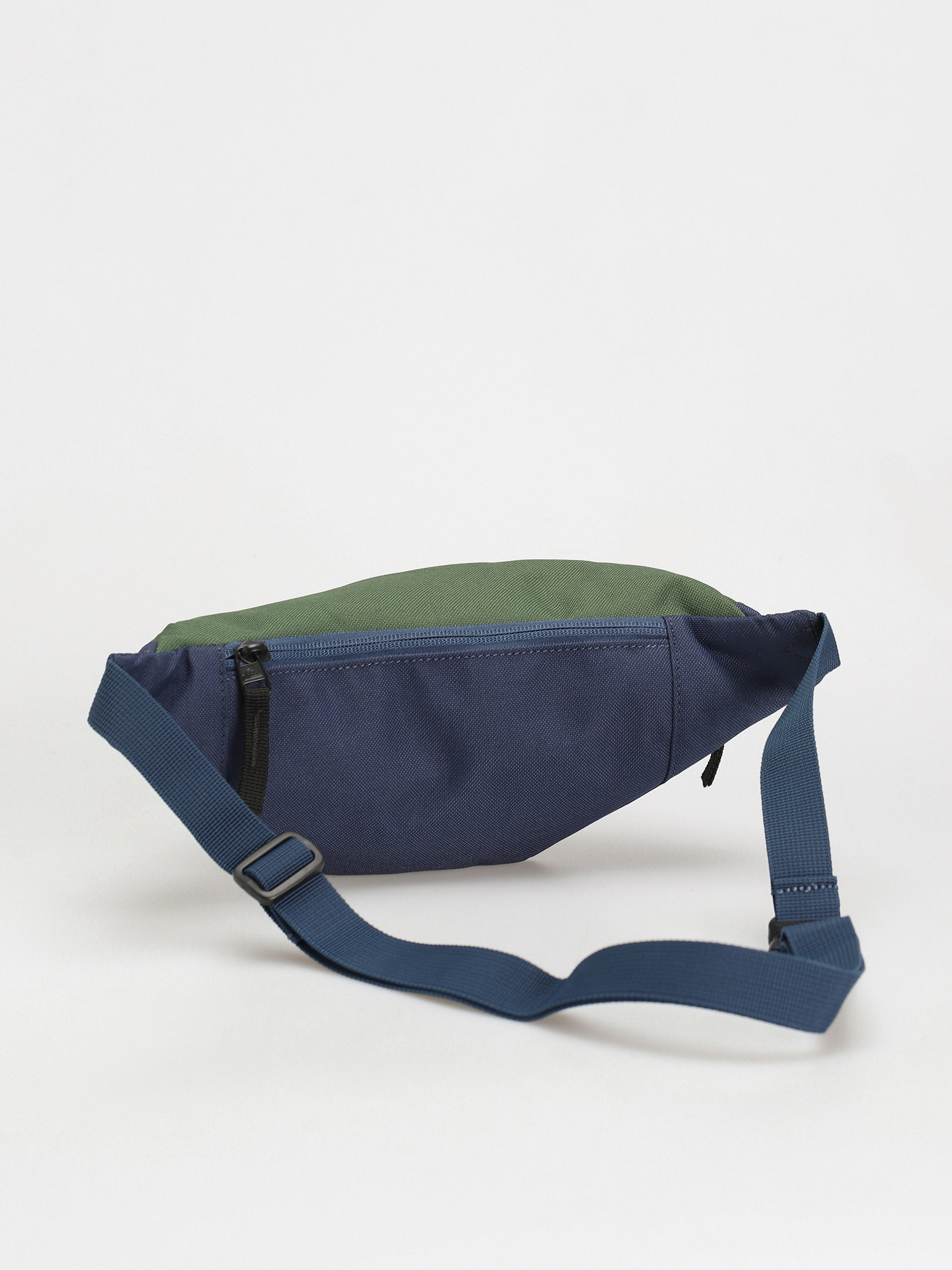 Ľadvinka Quiksilver Pubjug (naval academy)