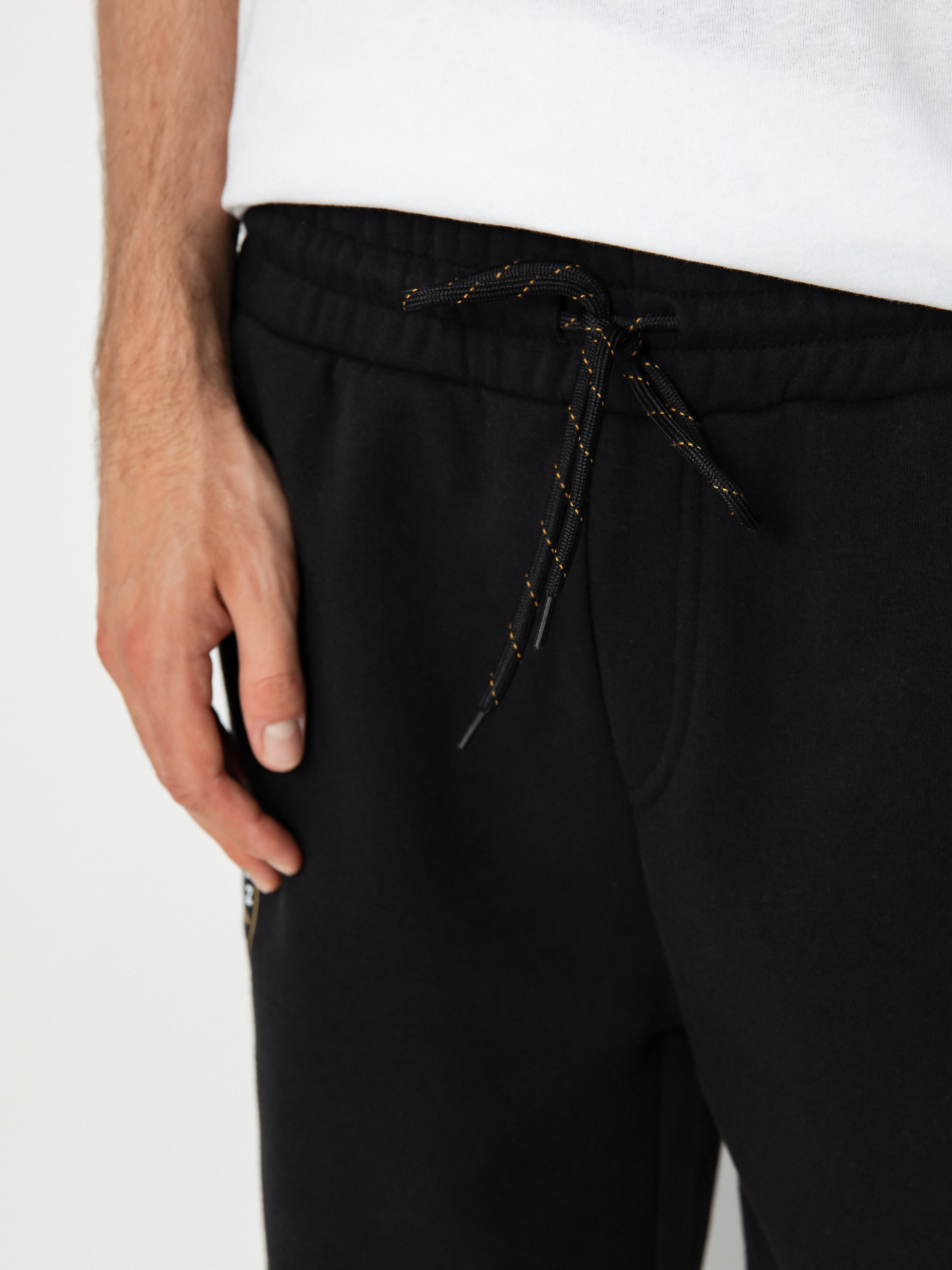 Nohavice Brixton Crest Line Fleece Sweat (black)