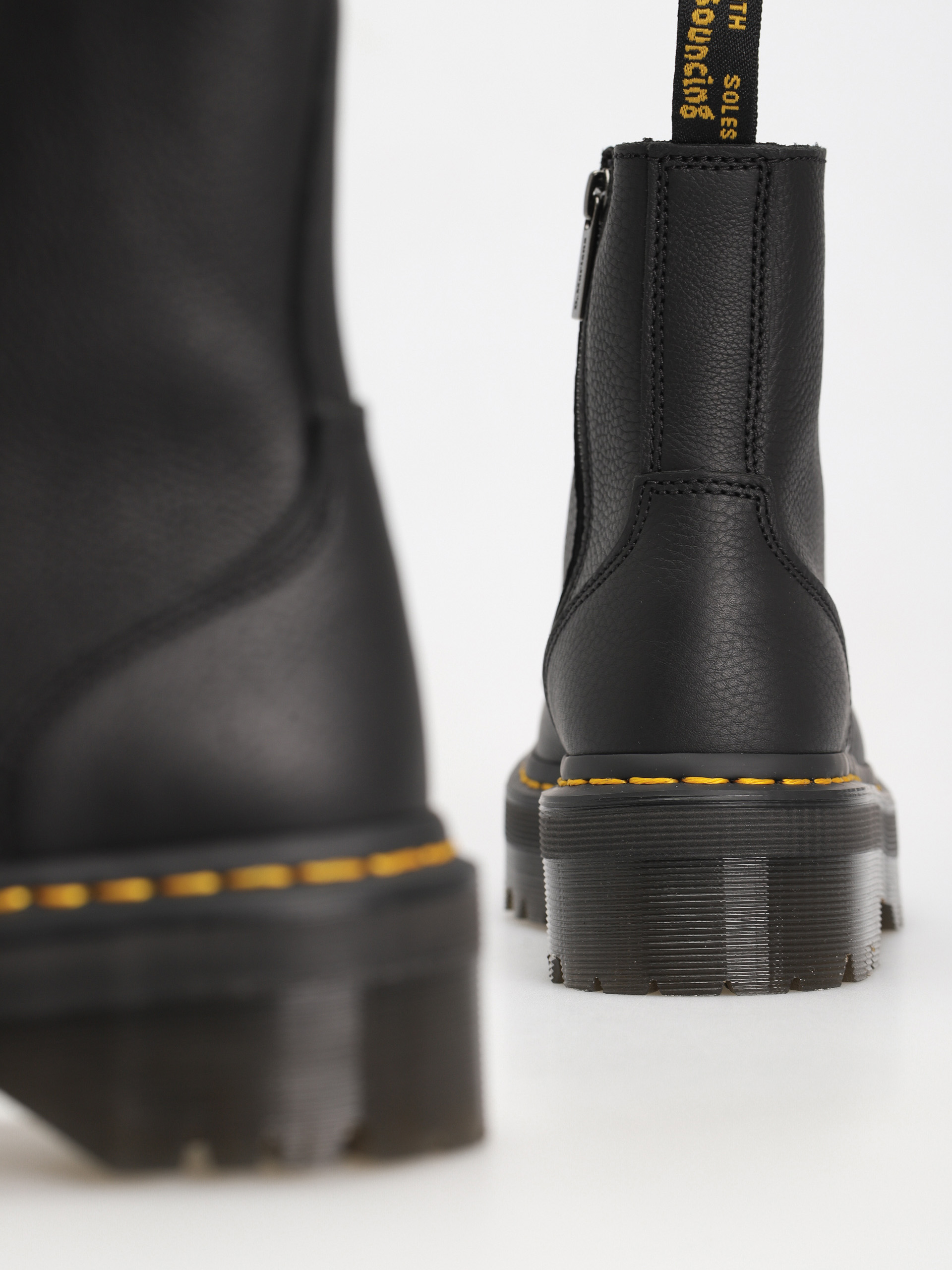 Topánky Dr. Martens Jadon III (black pisa)