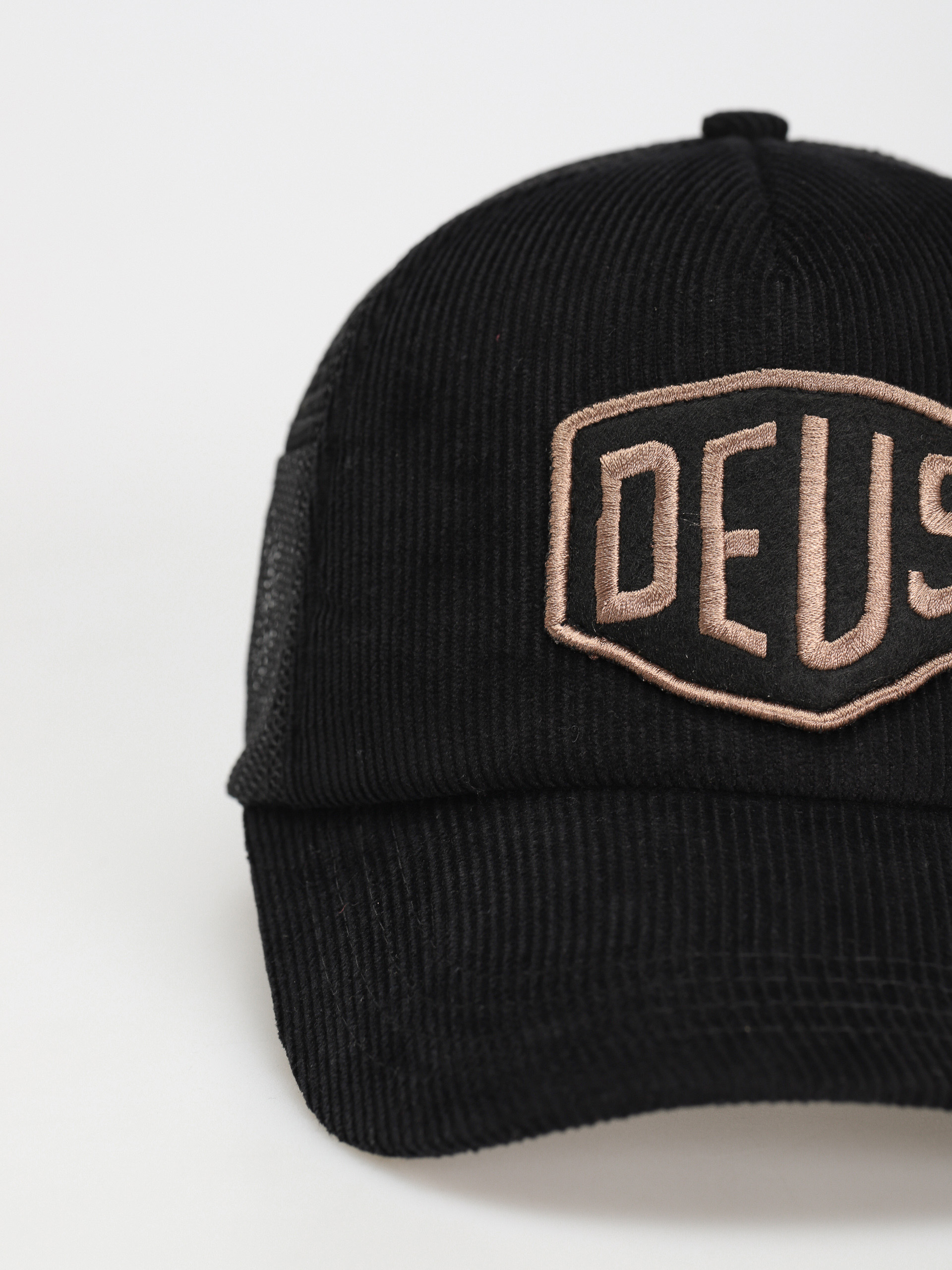 Šiltovka Deus Ex Machina Shield Cord Trucker (black)