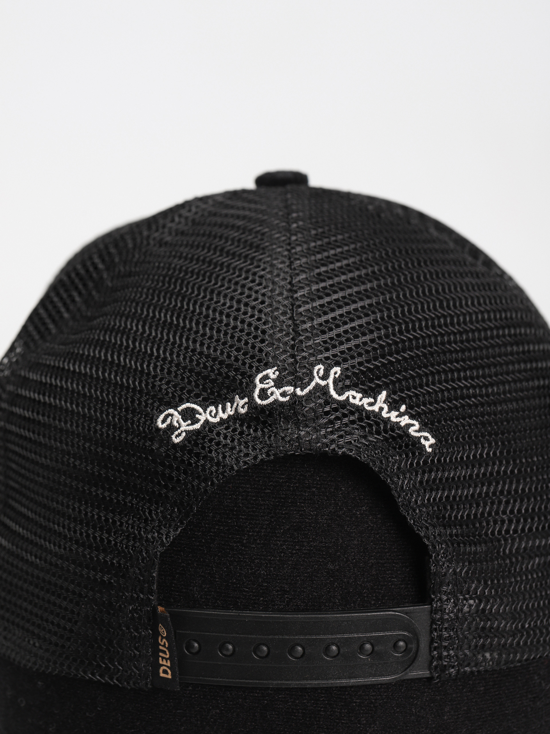 Šiltovka Deus Ex Machina Shield Cord Trucker (black)