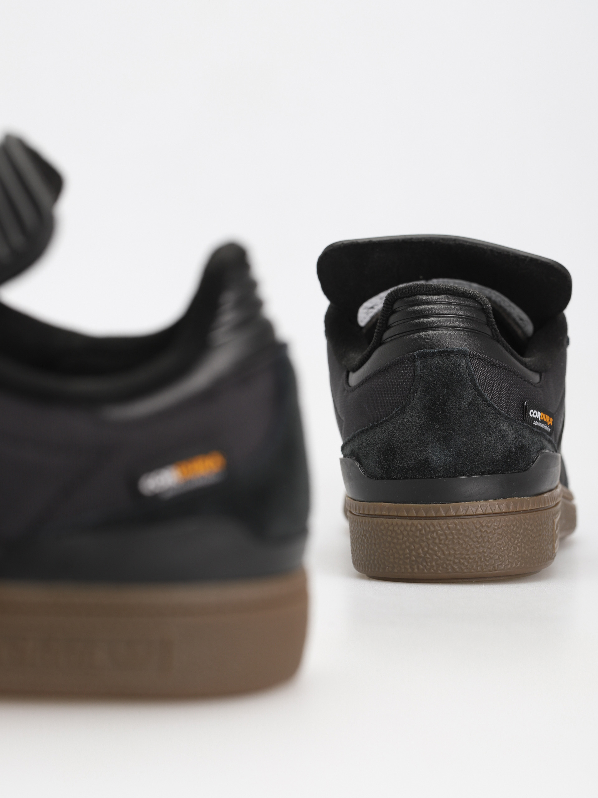 Topánky adidas Busenitz (cblack/cblack/gum5)