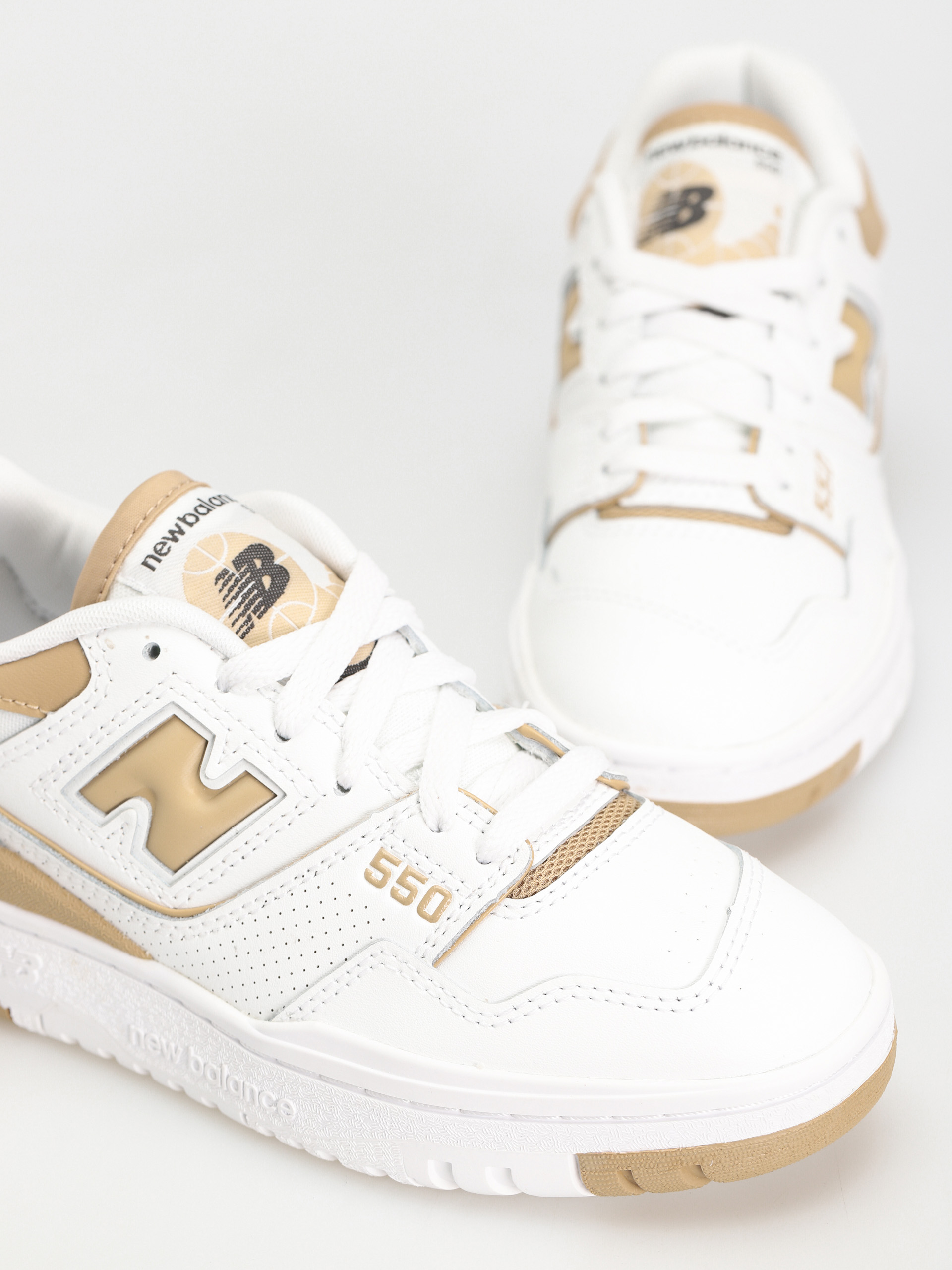 Topánky New Balance 550 Wmn (white)