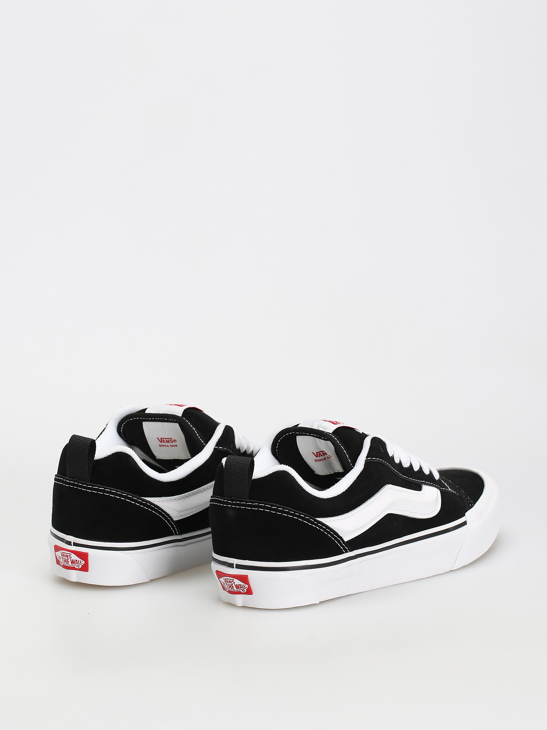 Topánky Vans Knu Skool (black/true white)