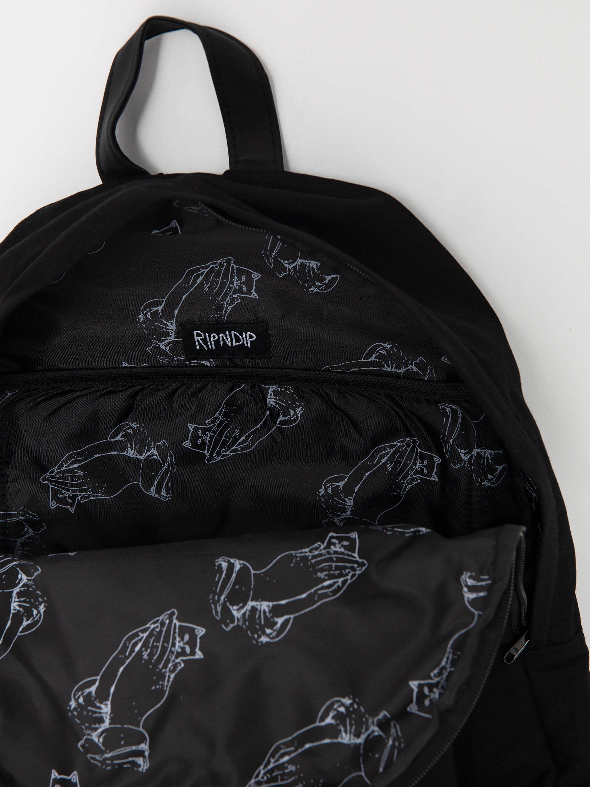 Batoh RipNDip Lord Nermal Velcro Hands (black)