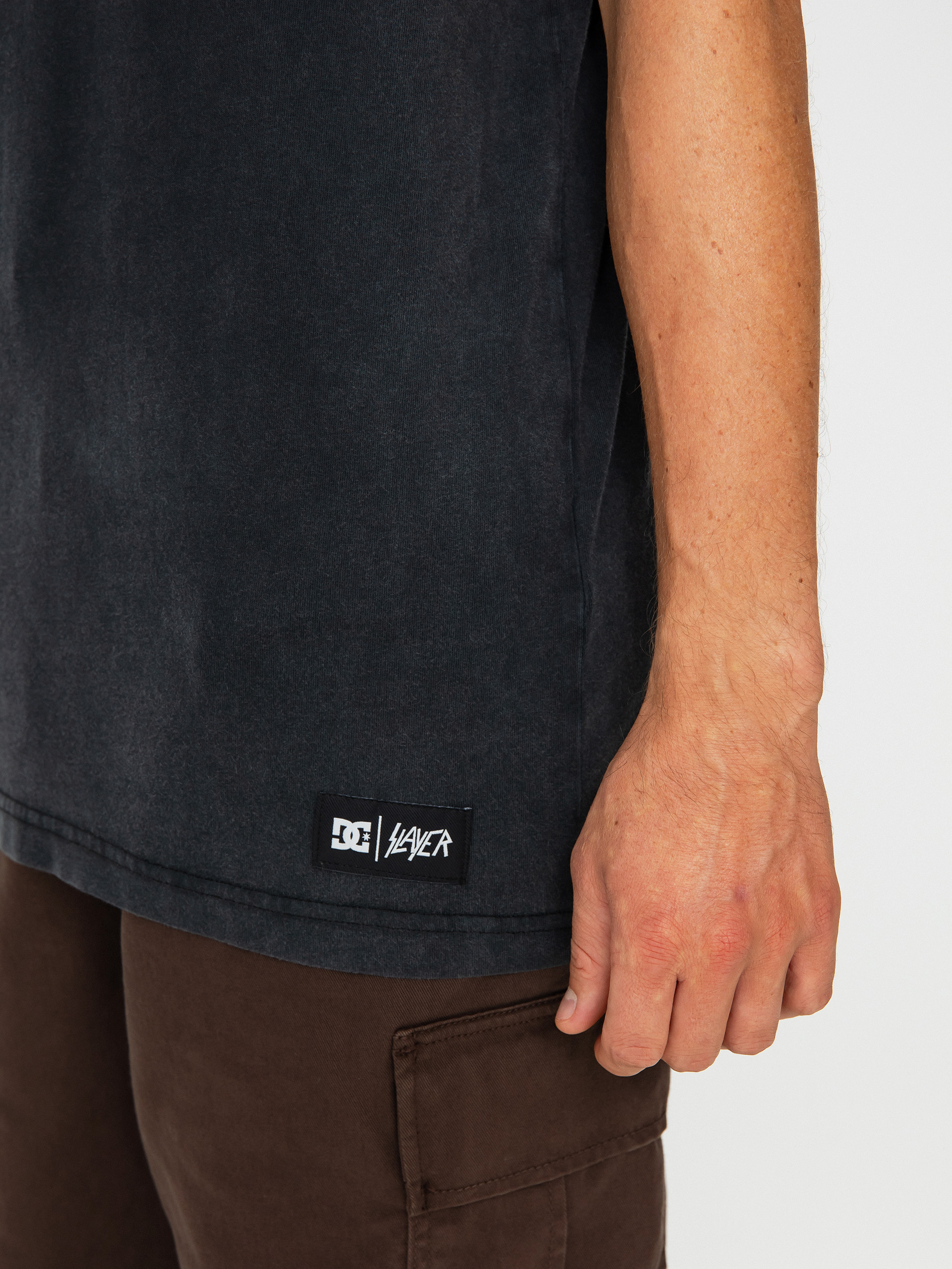Tričko DC X Slayer 1981 (black acid wash)