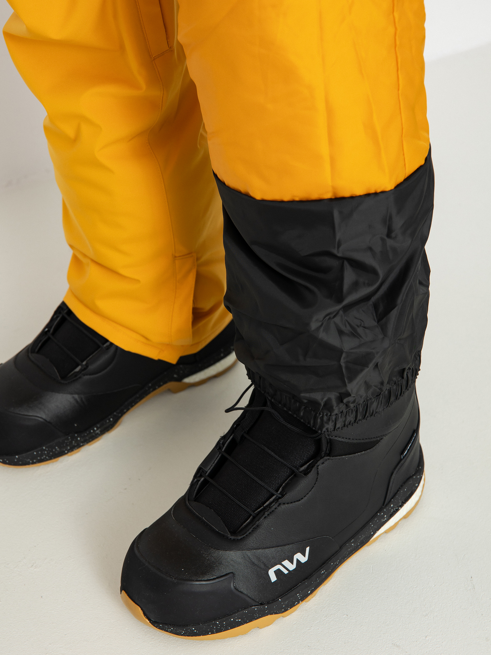 Pánske Snowboardové nohavice Quiksilver Estate (mineral yellow)