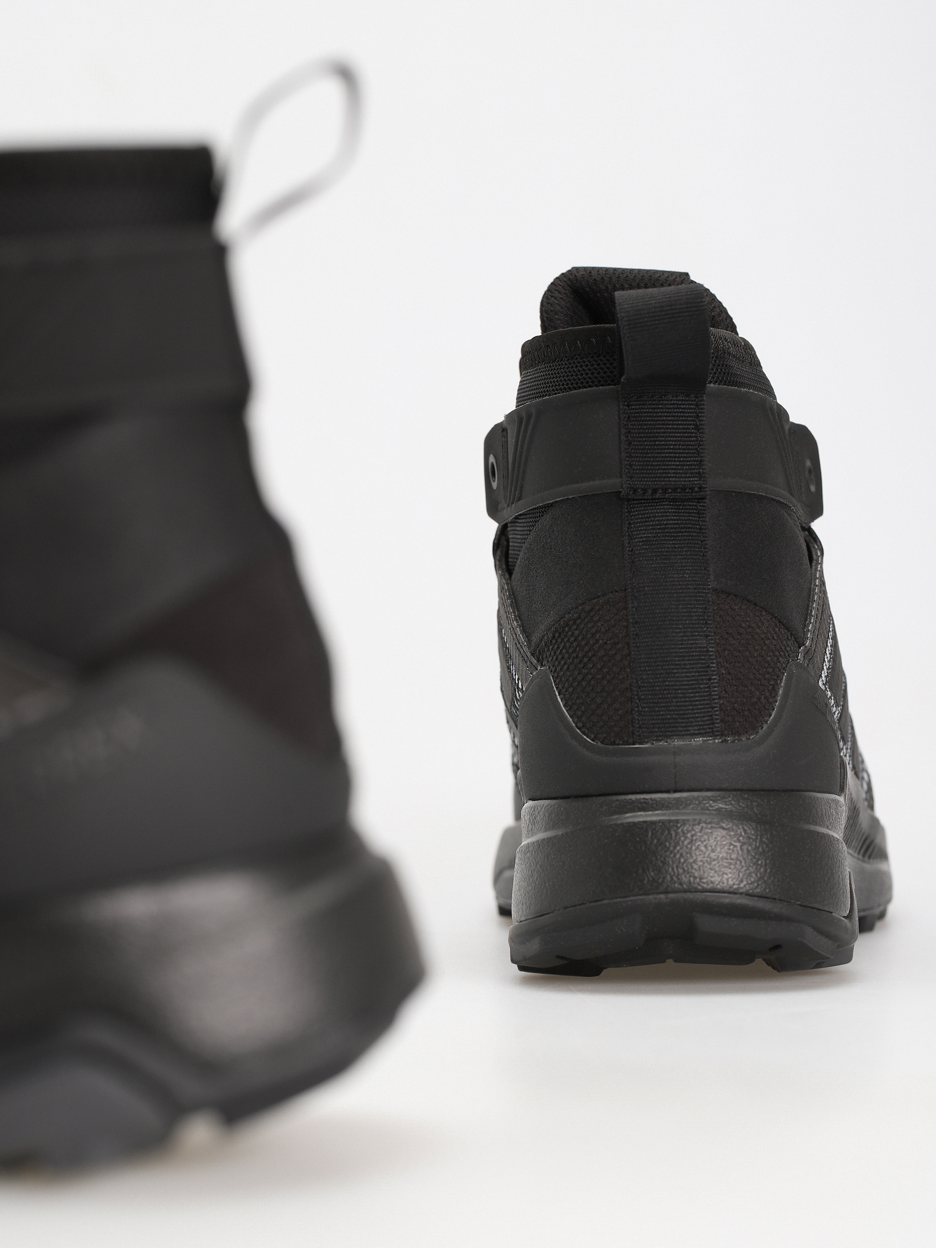 Topánky adidas Trailmaker (cblack/cblack/dgsogr)