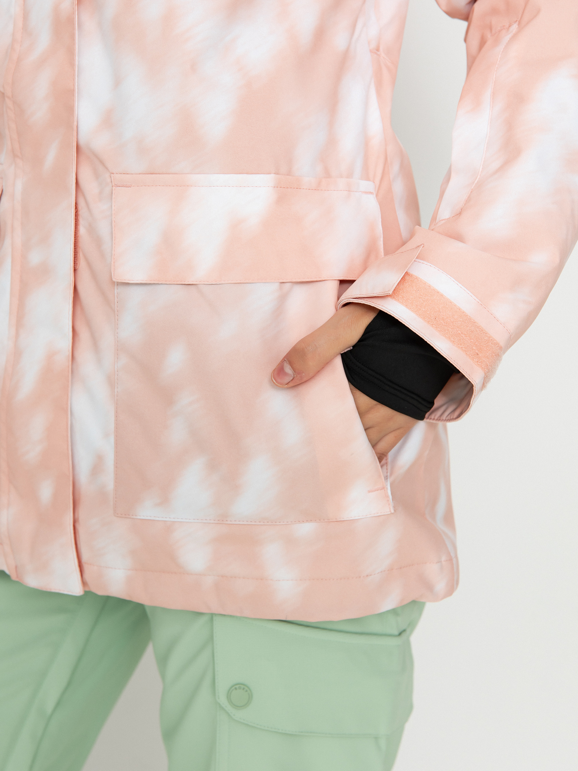 Dámska Snowboardová bunda DC Cruiser (pink tree runs)