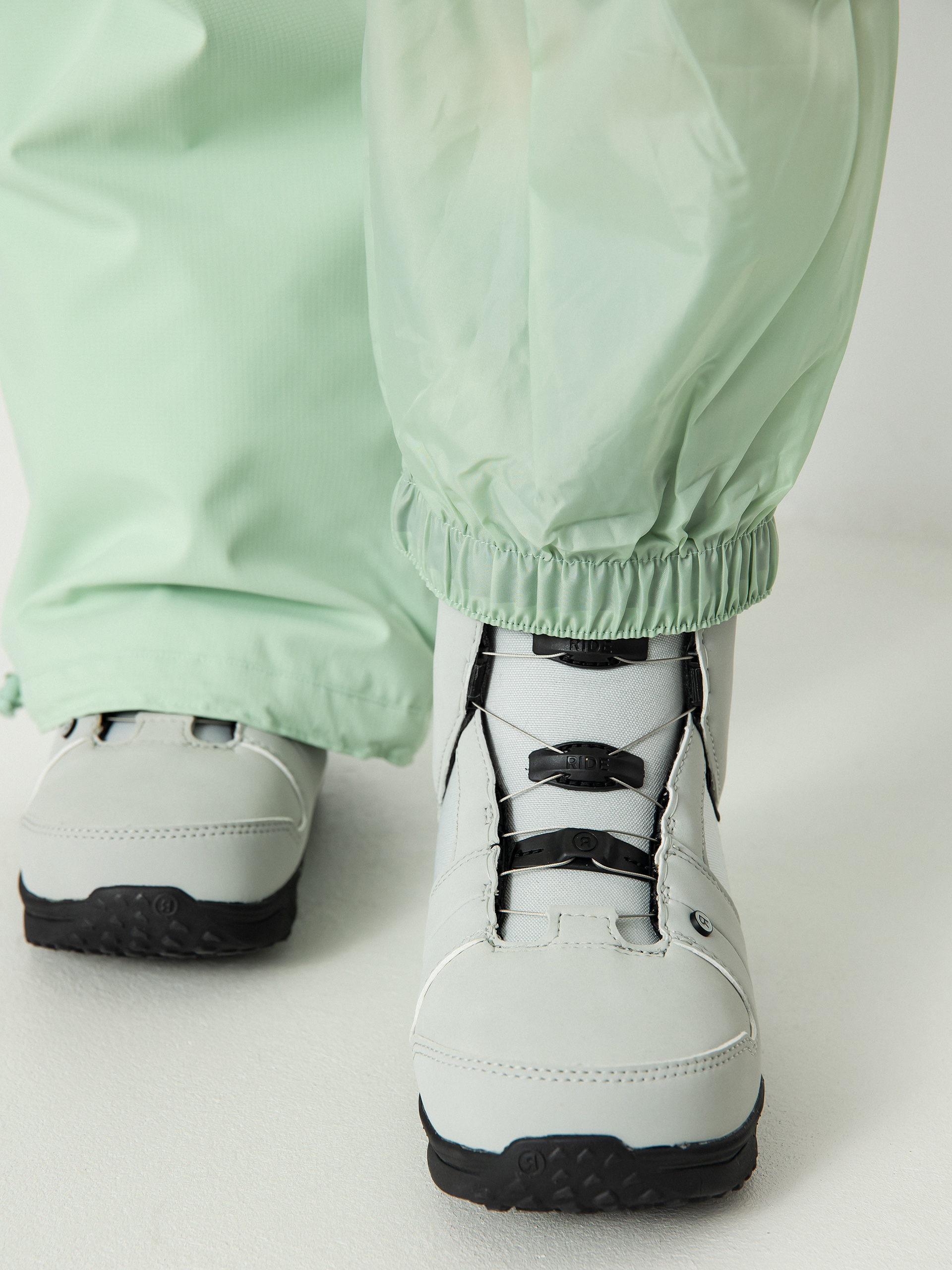 Dámske Snowboardové nohavice Roxy Passive Lines (cameo green)