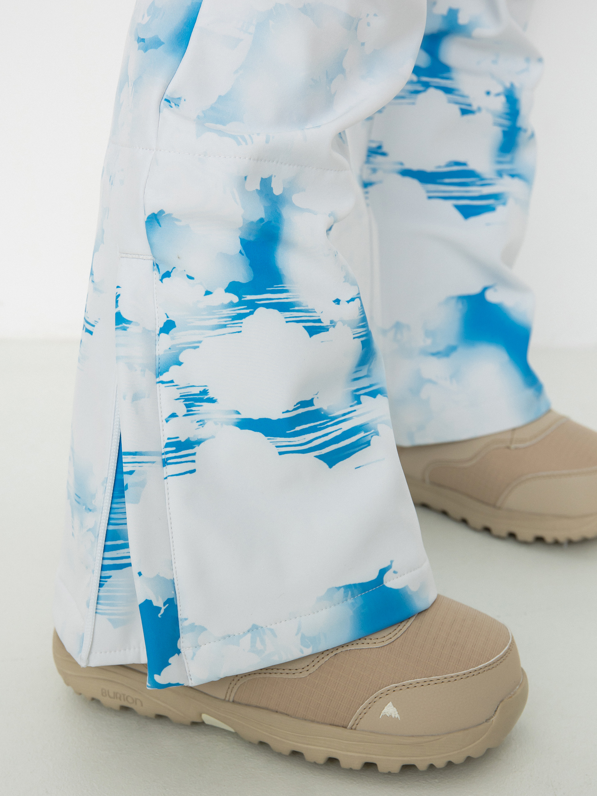 Dámske Snowboardové nohavice Roxy Chloe Kim (azure blue clouds)