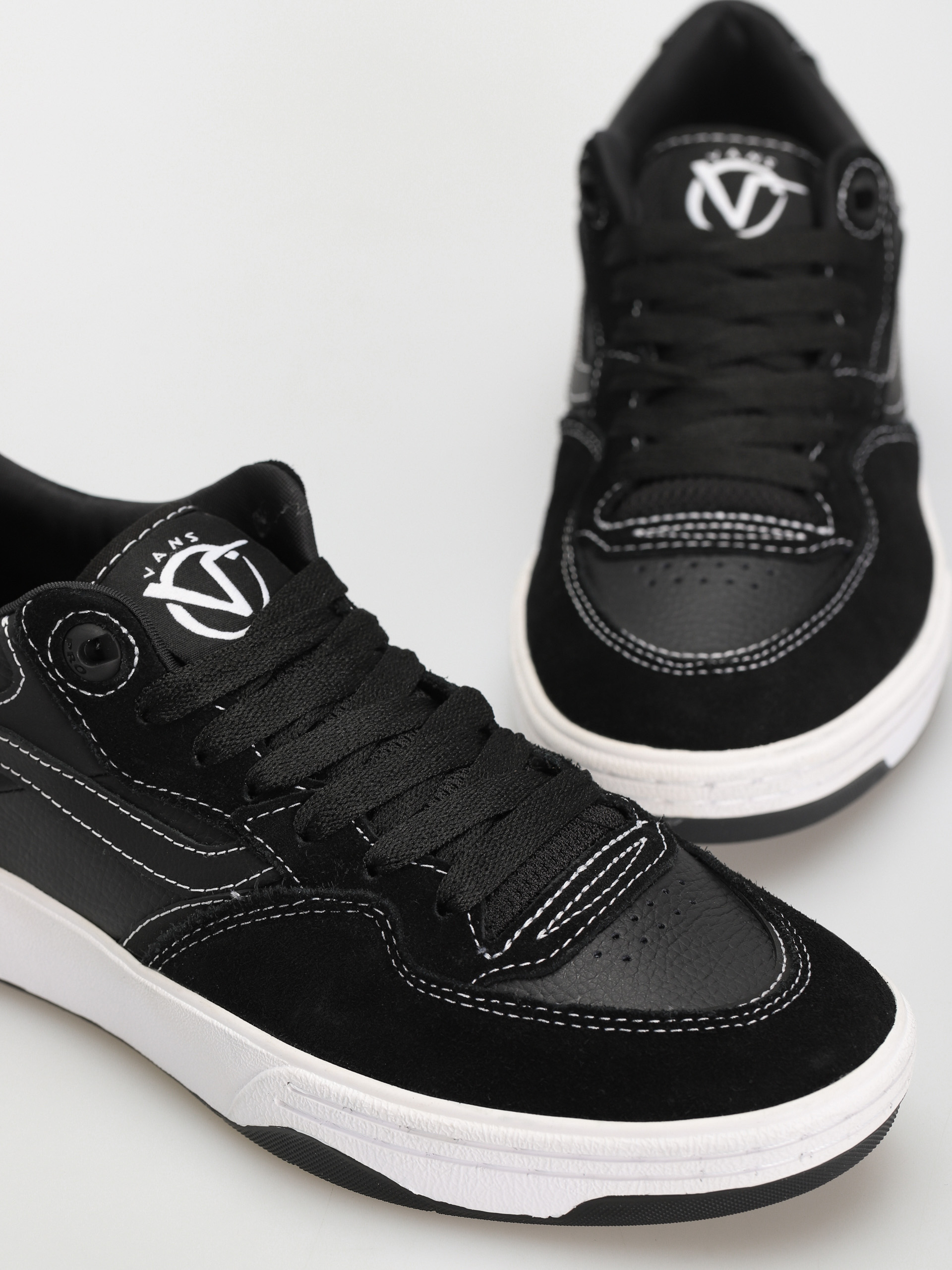 Topánky Vans Skate Rowan 2 (black/white)