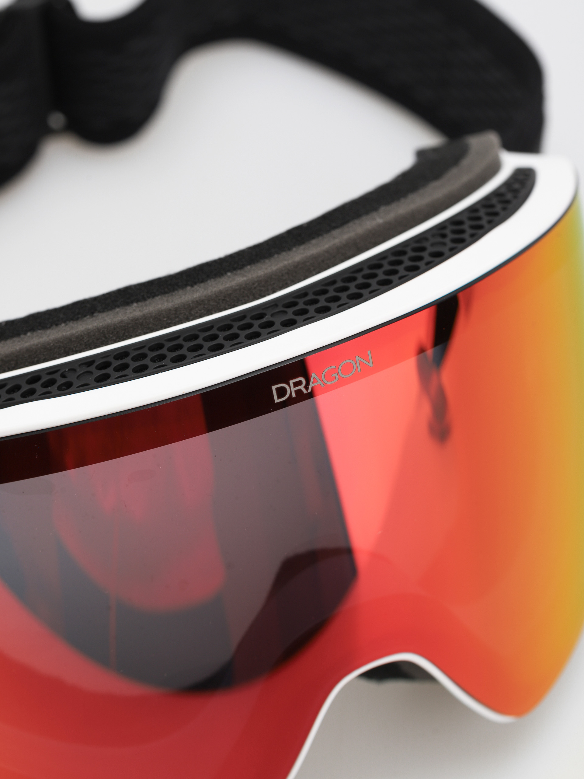 Snowboardové okuliare Dragon PXV (icon/lumalens red ion/lumalens light rose)