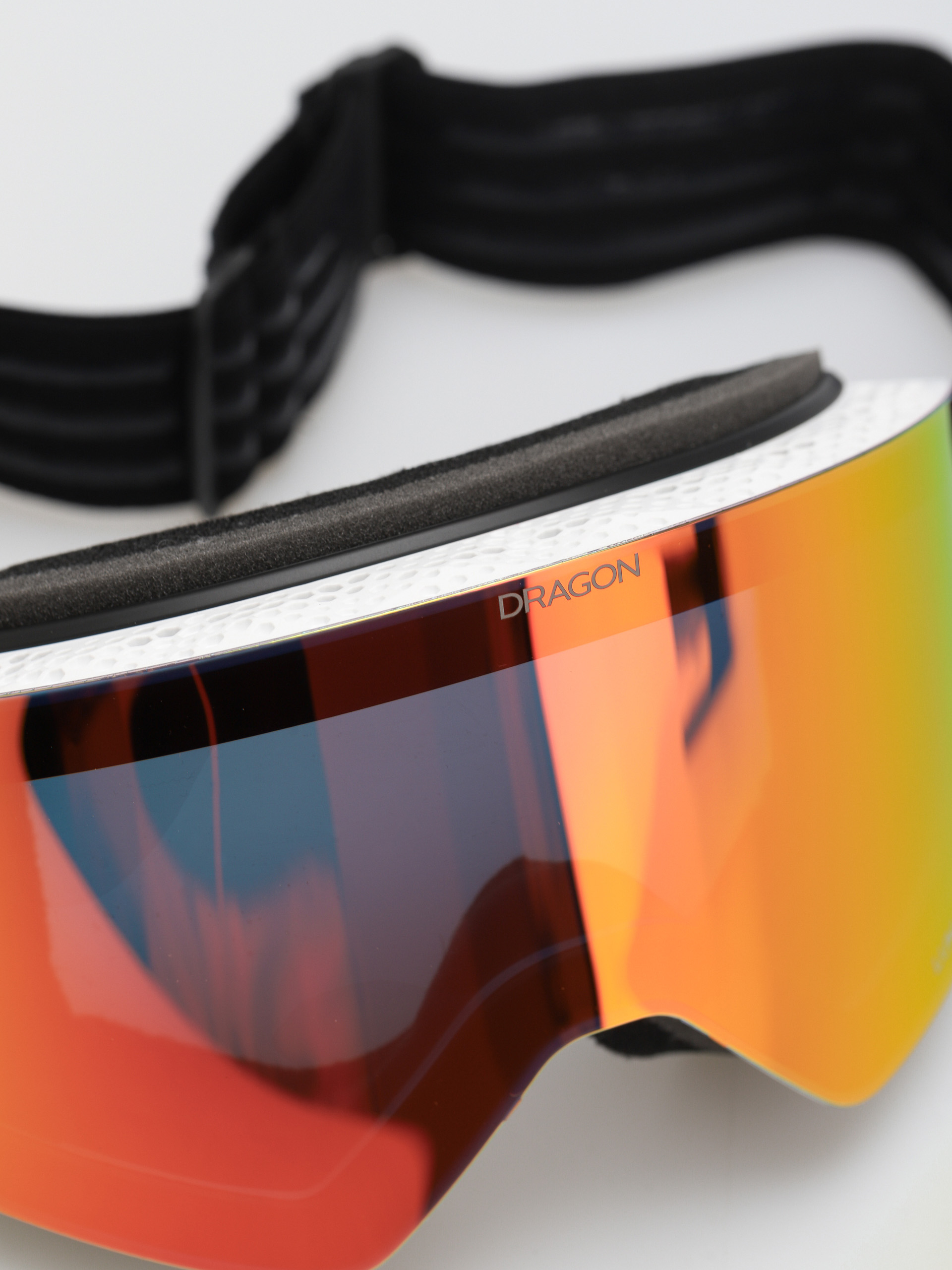 Snowboardové okuliare Dragon R1 OTG (icon/lumalens red ion/lumalens light rose)