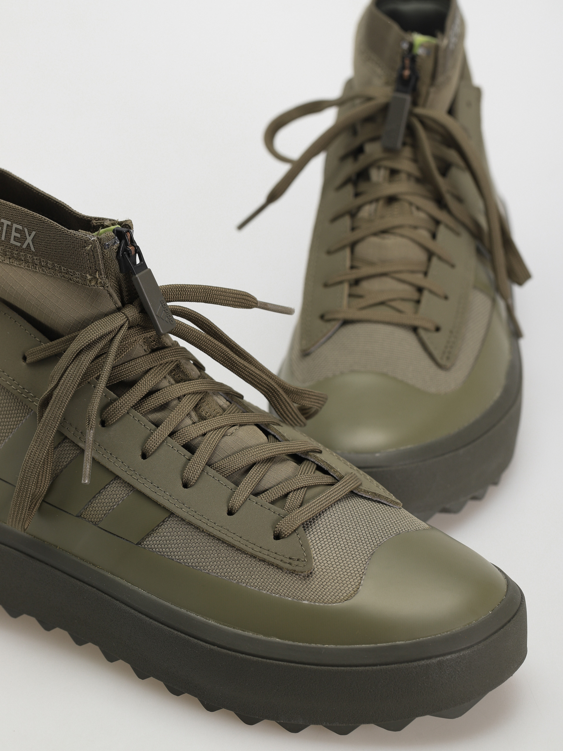 Topánky adidas Originals Znsored Hi Gtx (olistr/olistr/shaoli)