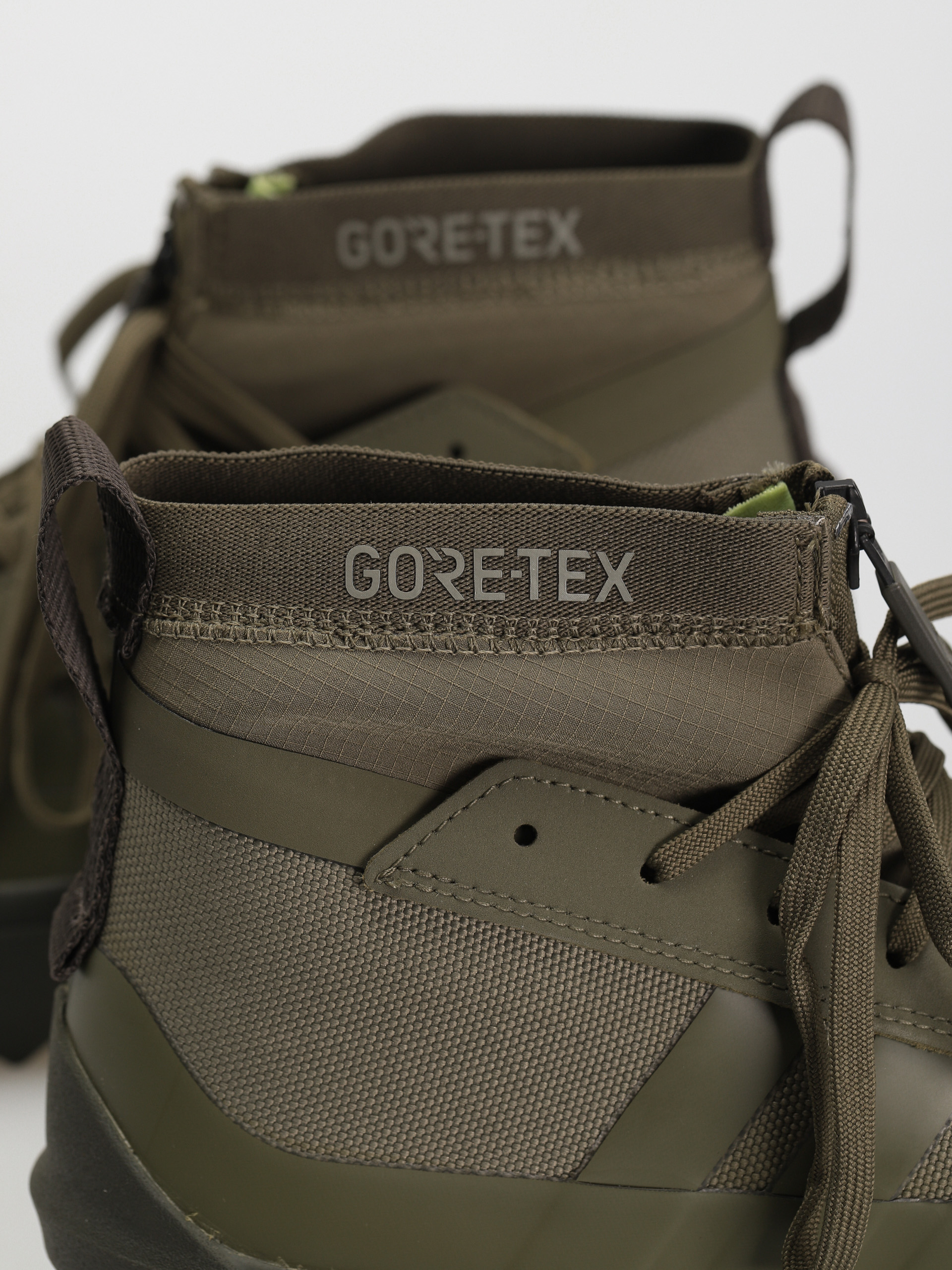 Topánky adidas Originals Znsored Hi Gtx (olistr/olistr/shaoli)