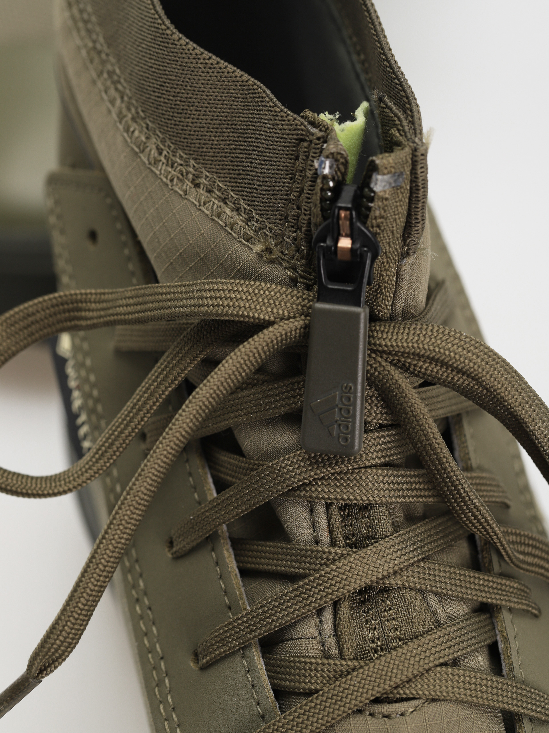 Topánky adidas Originals Znsored Hi Gtx (olistr/olistr/shaoli)