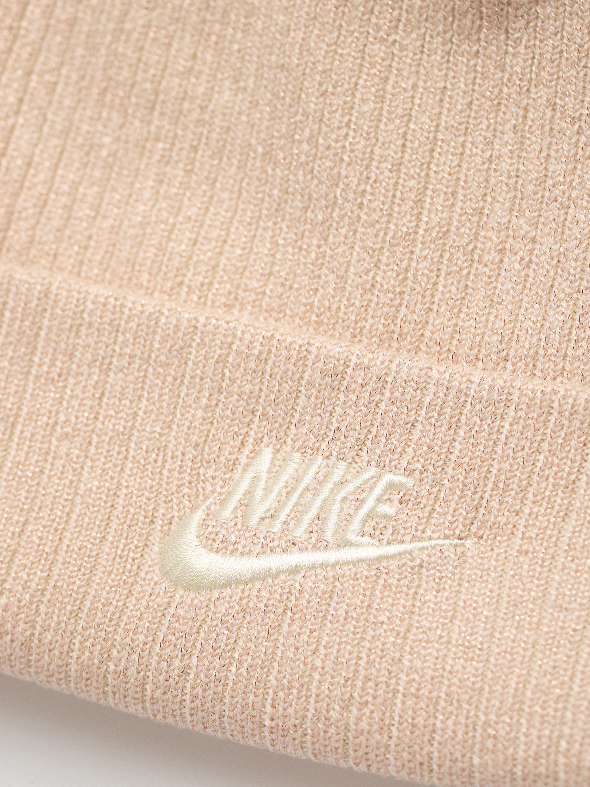 Čiapka Nike SB Peak Metallic (guava ice/coconut milk)
