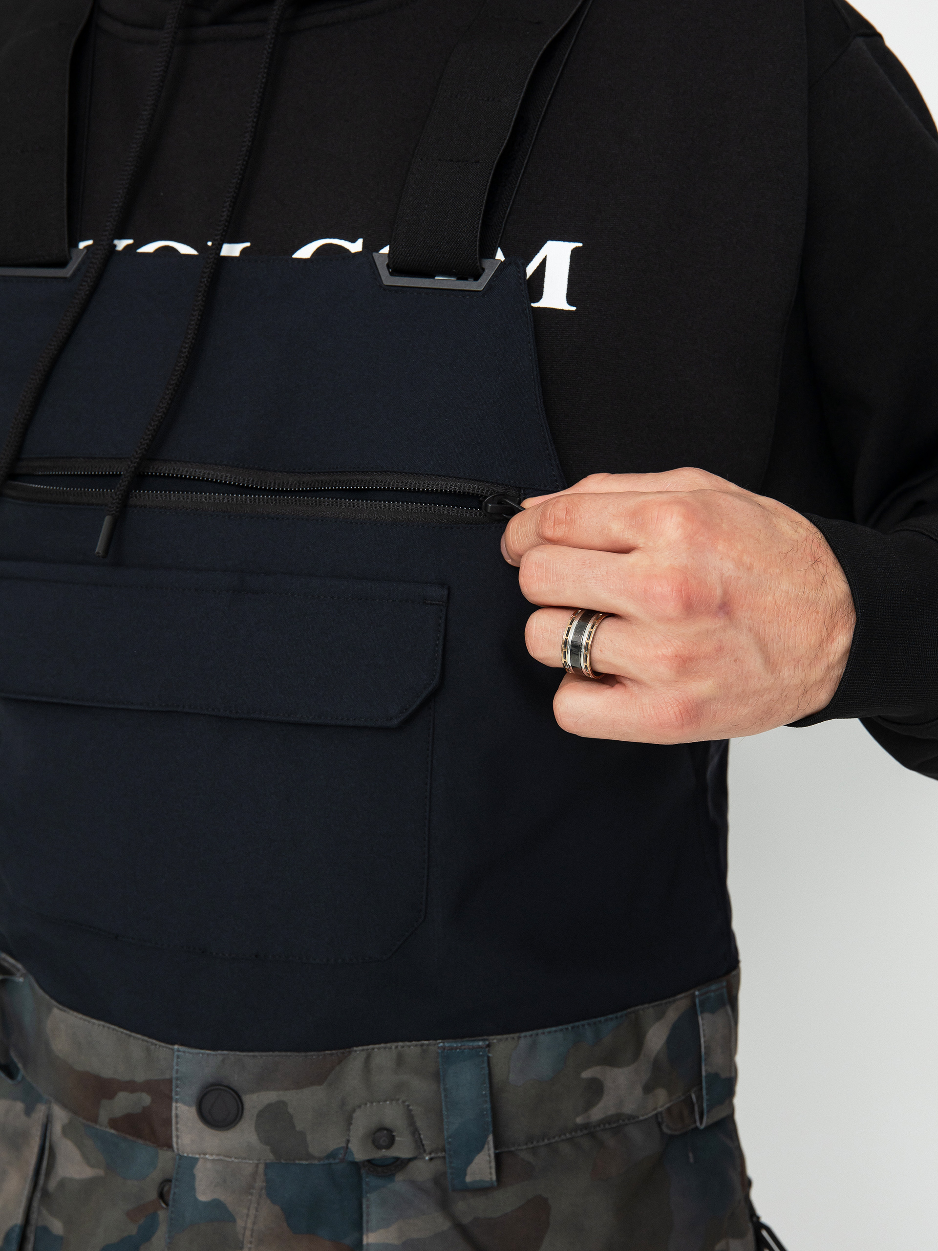 Pánske Snowboardové nohavice Volcom Roan Bib Overall (cloudwash camo)