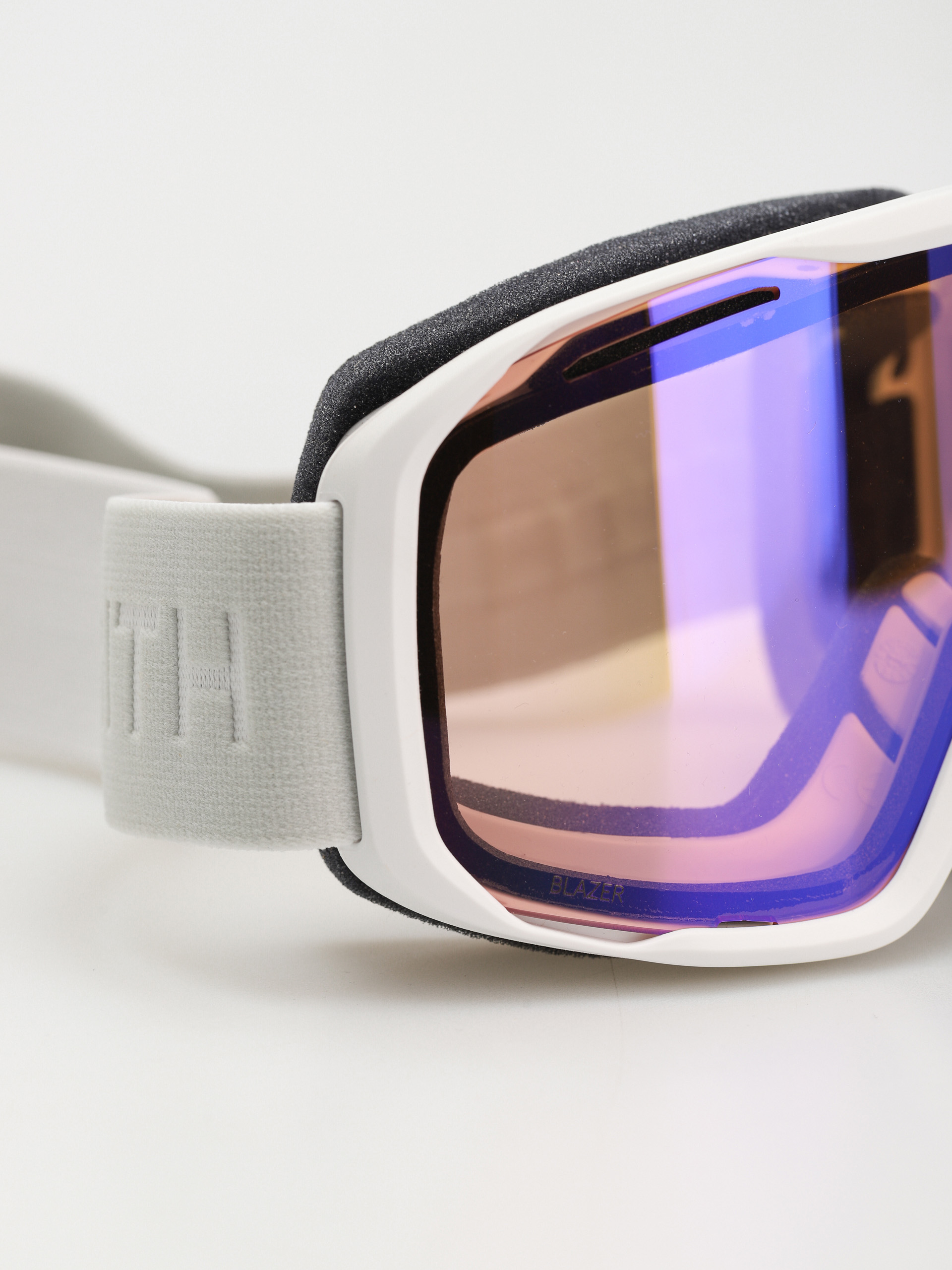 Snowboardové okuliare Smith Blazer (white/blue sensor mirror)