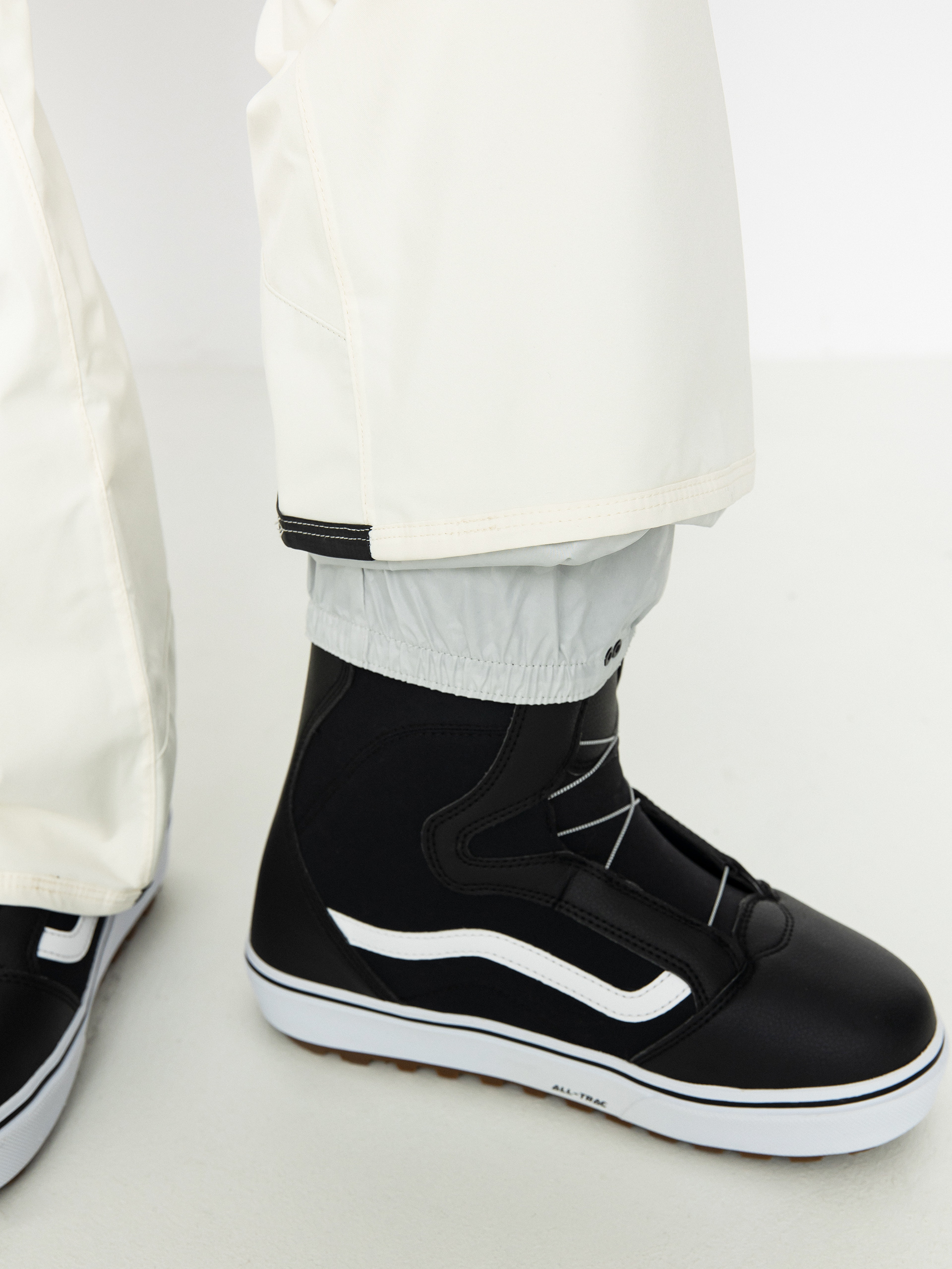 Dámske Snowboardové nohavice Volcom Aston Gore Tex (moonbeam)