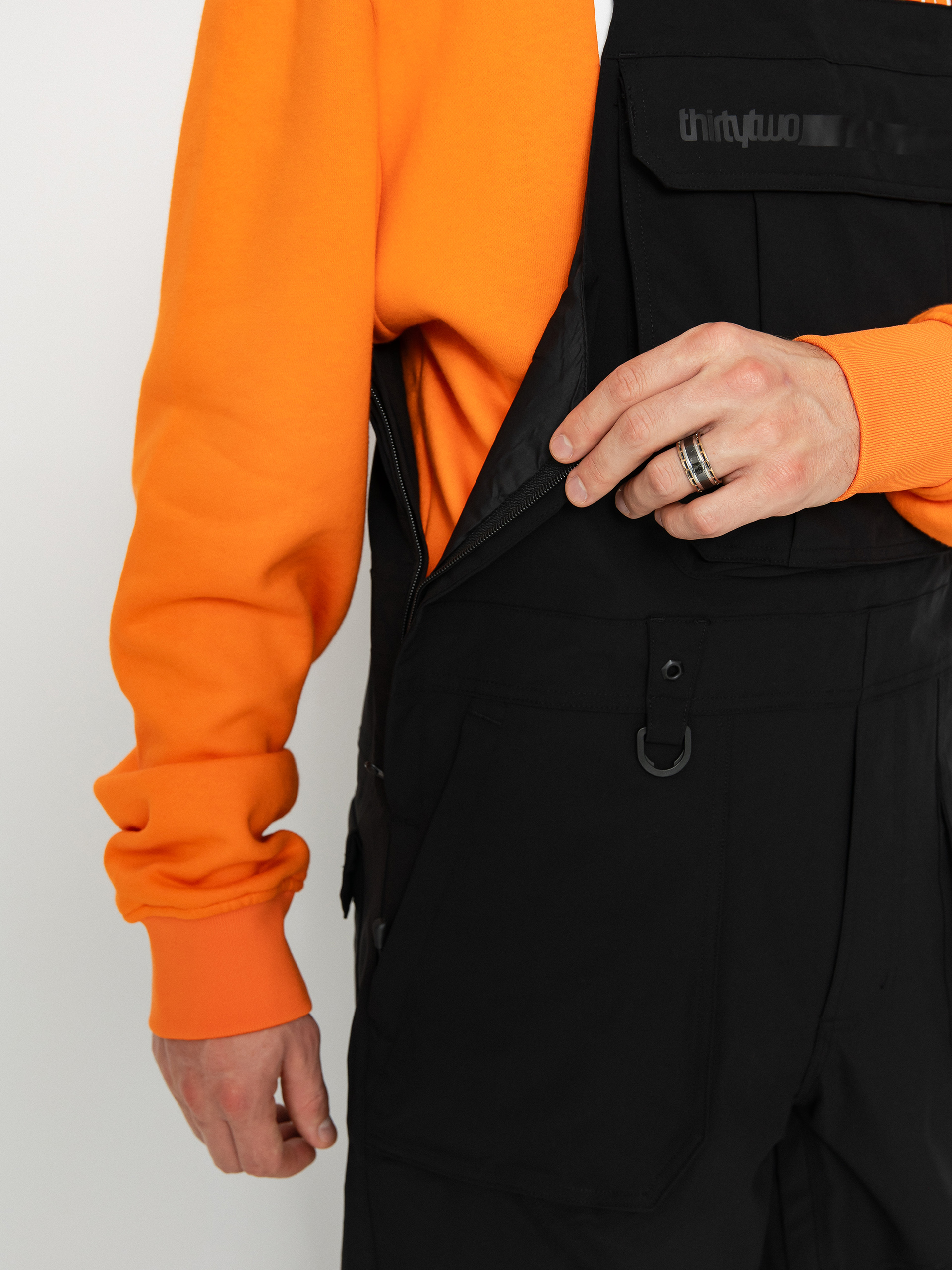 Pánske Snowboardové nohavice ThirtyTwo Basement Bib (black)