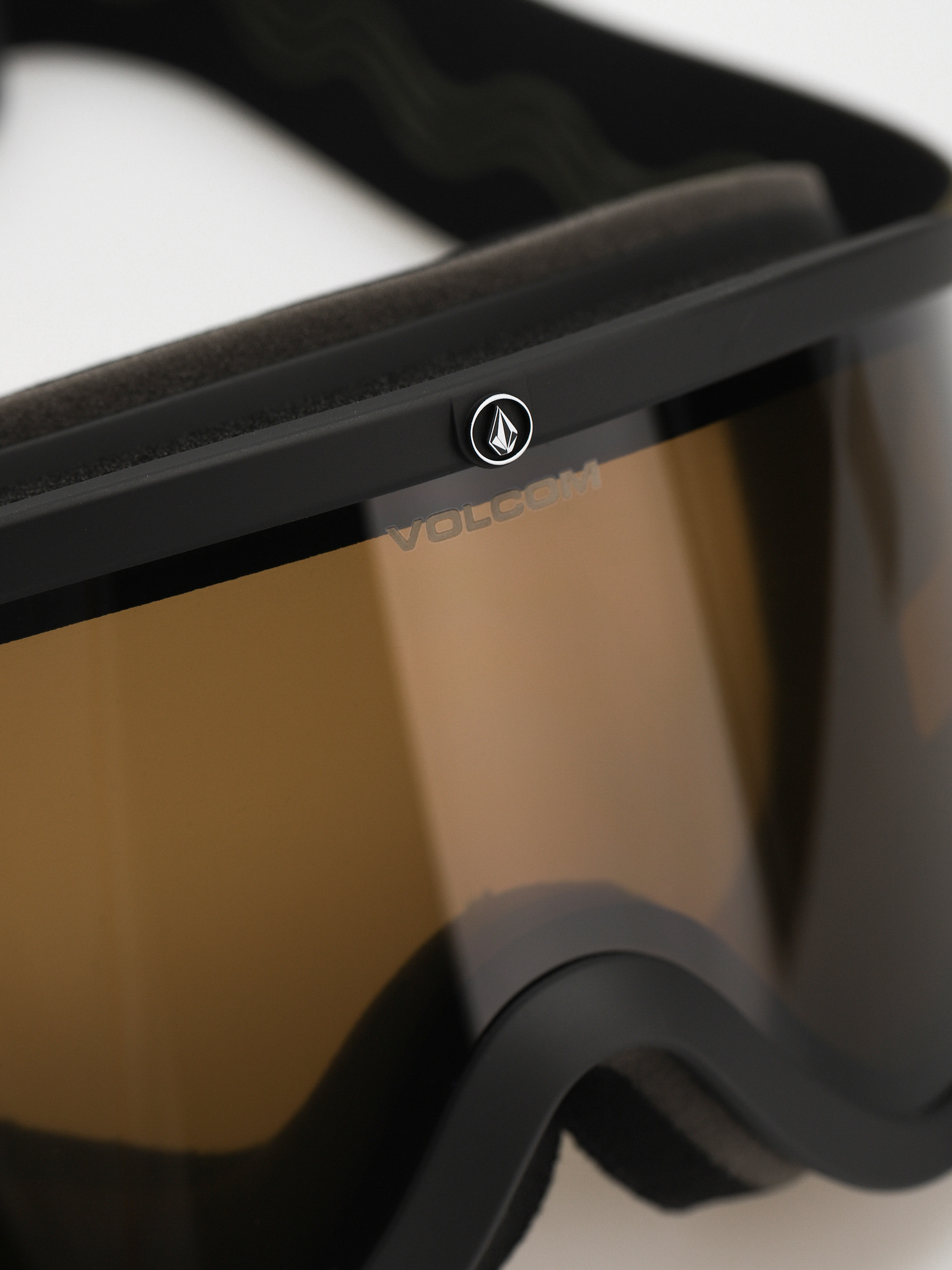 Snowboardové okuliare Volcom Footprints (military/black/light bronze+bl yellow)