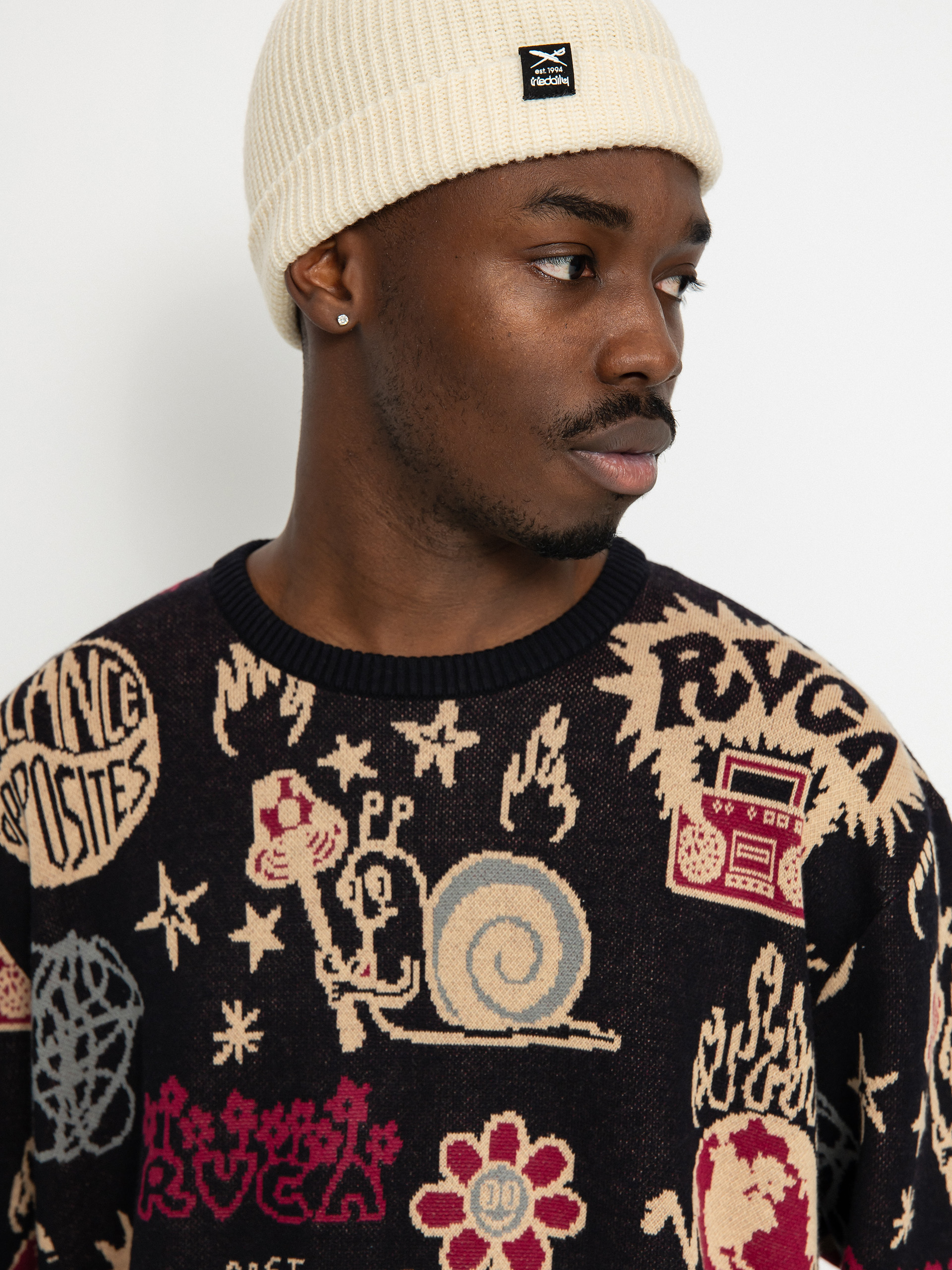 Mikina RVCA Scattered Crew Sweater (pirate black)