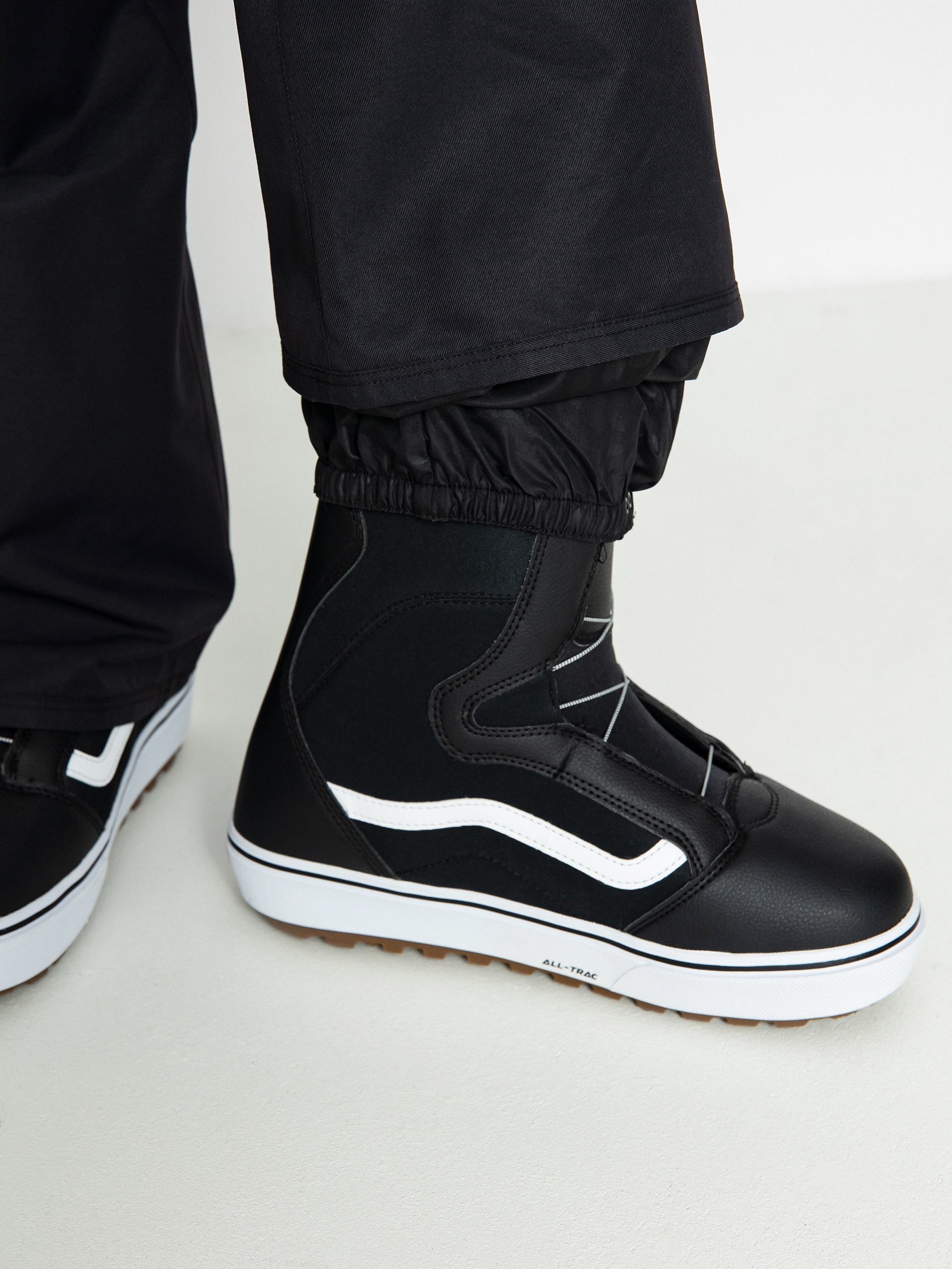 Dámske Snowboardové nohavice Volcom Bridger Ins (black)