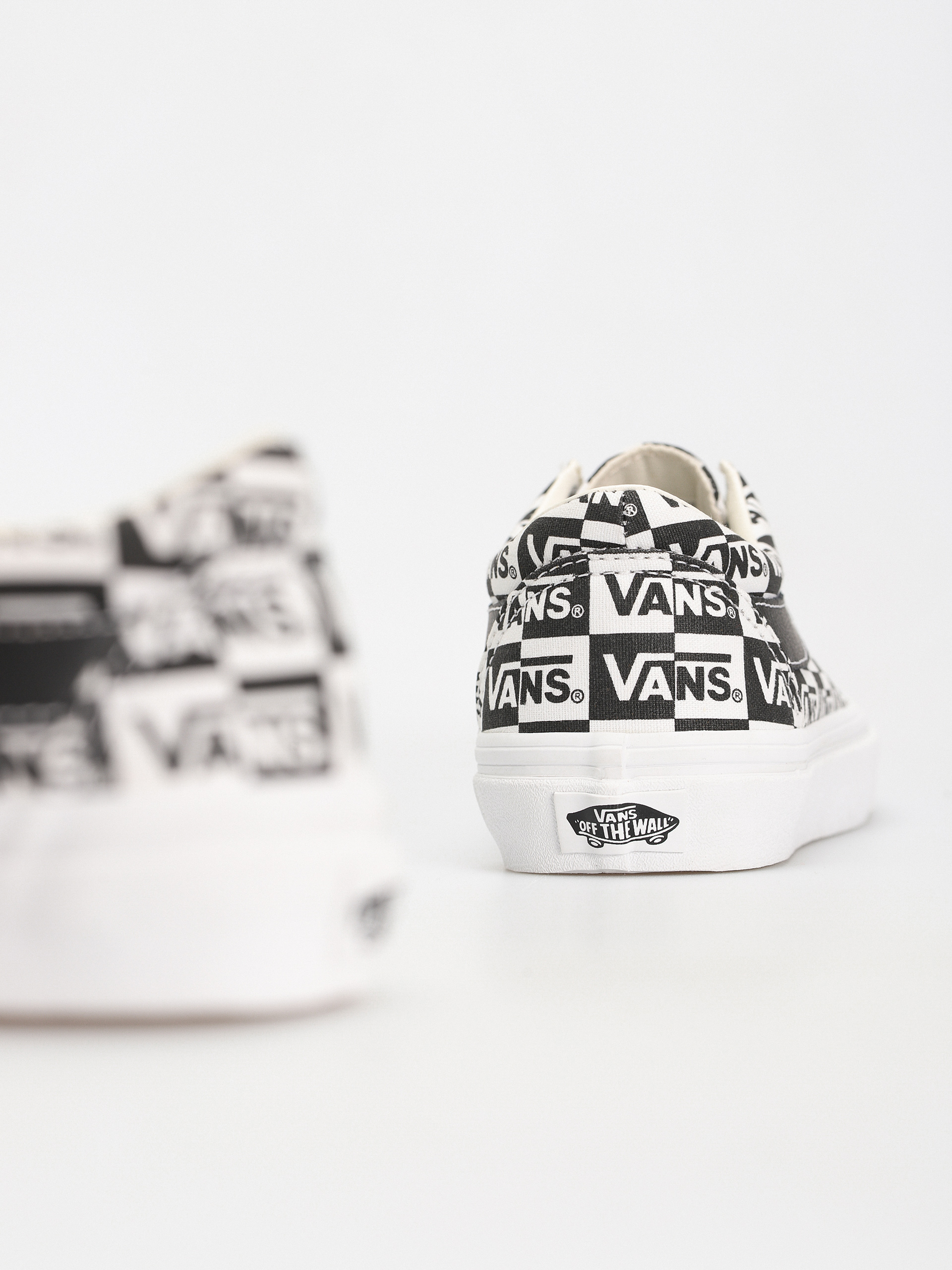 Topánky Vans Bold Ni (logo checker/tr wht/blk)