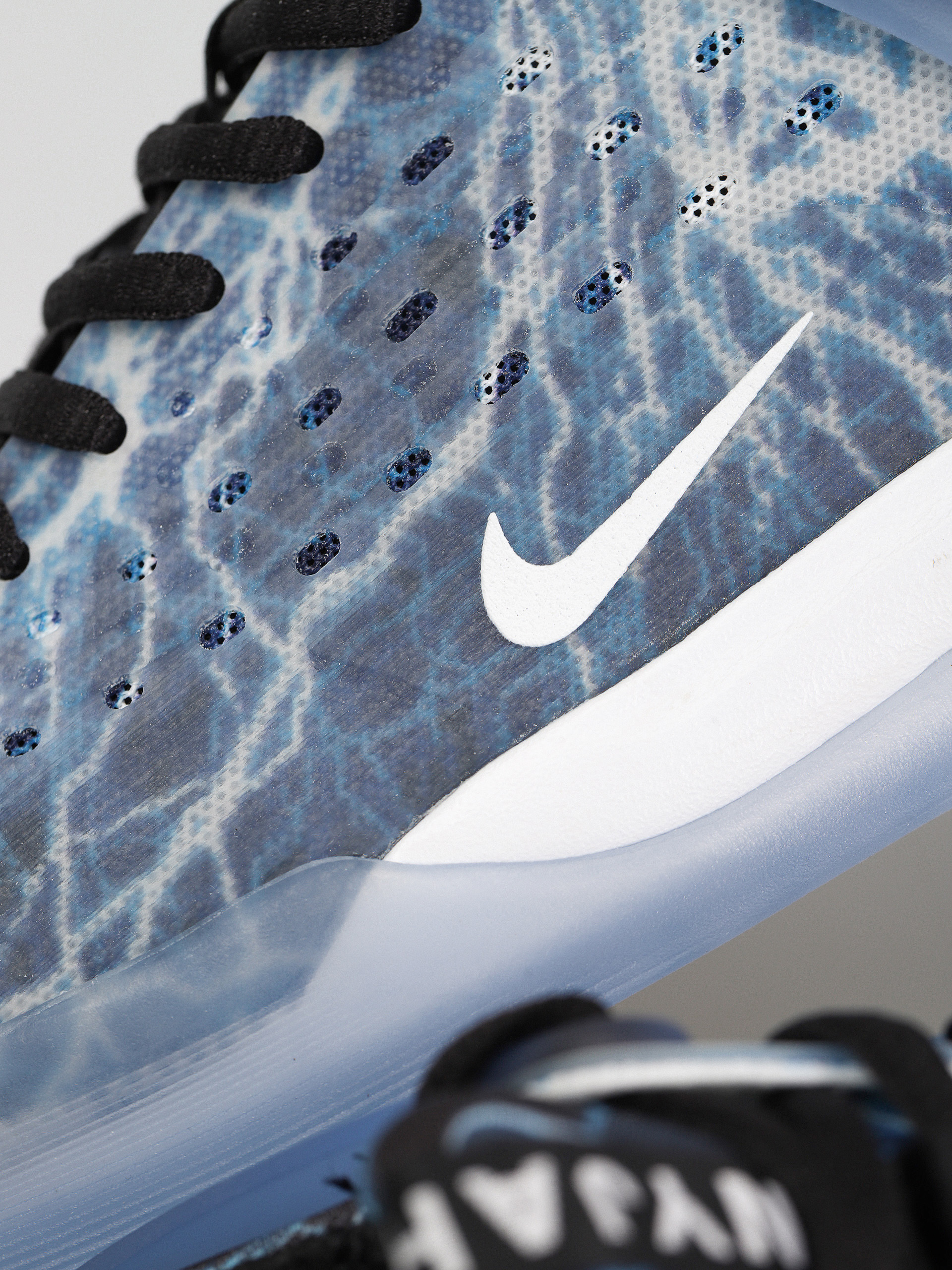 Topánky Nike SB SB Nyjah 3 Premium (black/white deep royal white)