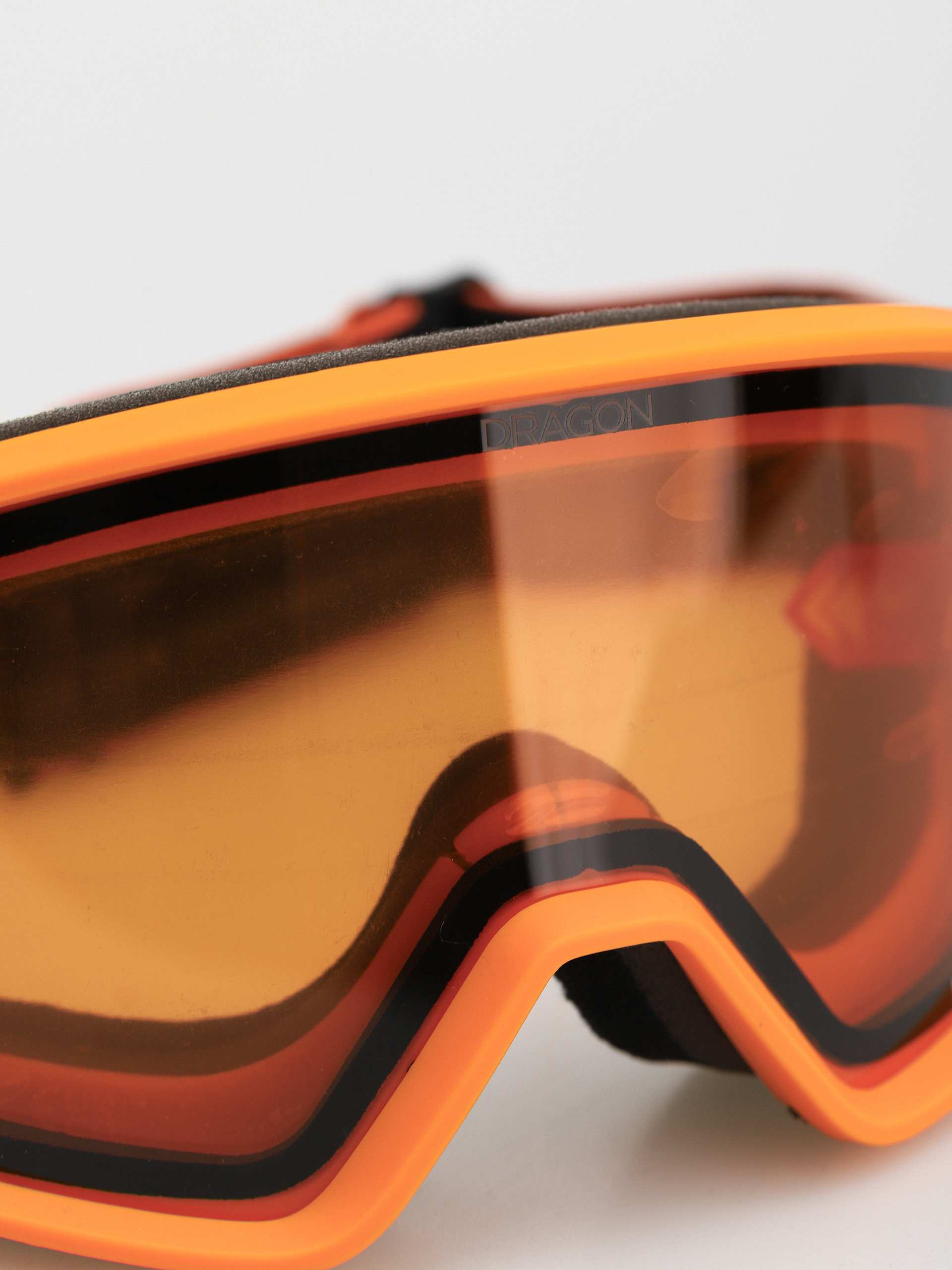 Snowboardové okuliare Dragon DXT OTG (zestlite/lumalens amber)
