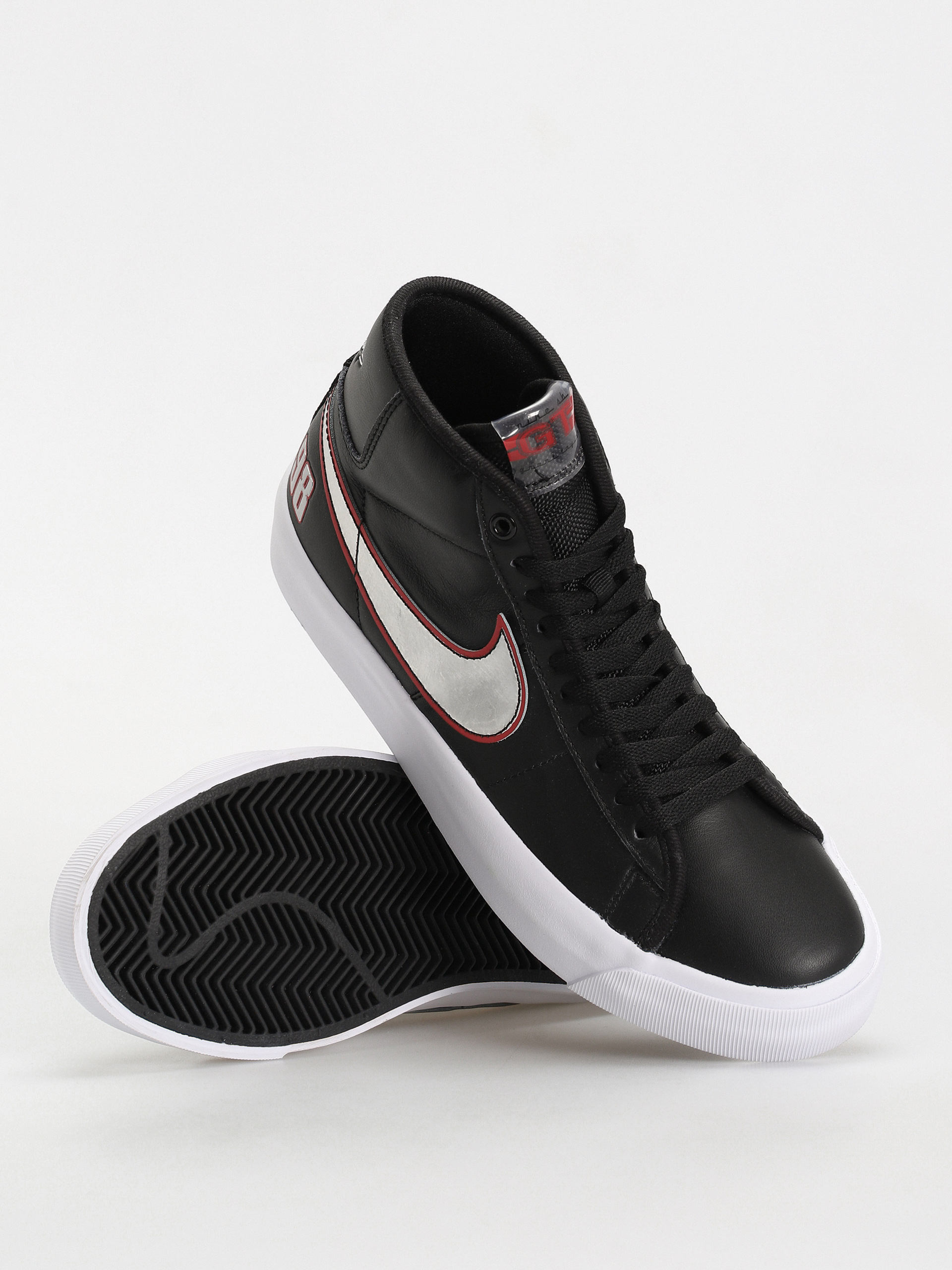 Topánky Nike SB Zoom Blazer Mid Pro GT (black/metallic silver university red)