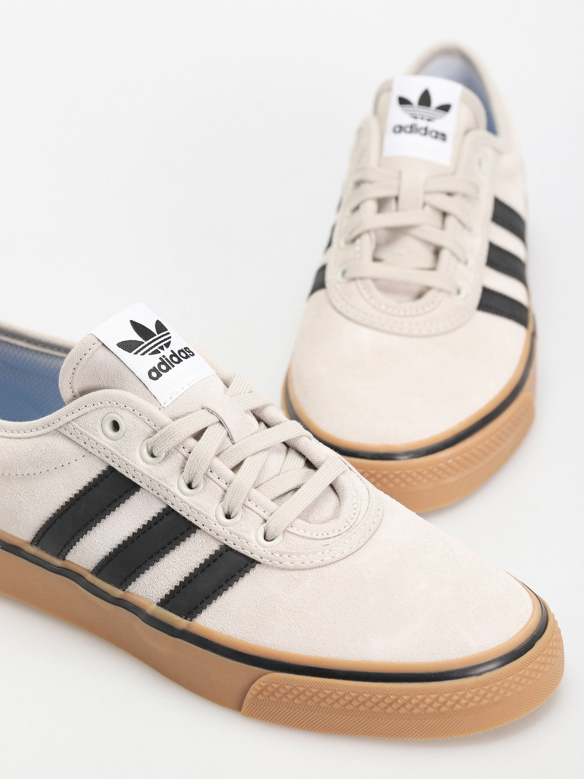Topánky adidas Adi Ease (crywht/cblack/gum4)