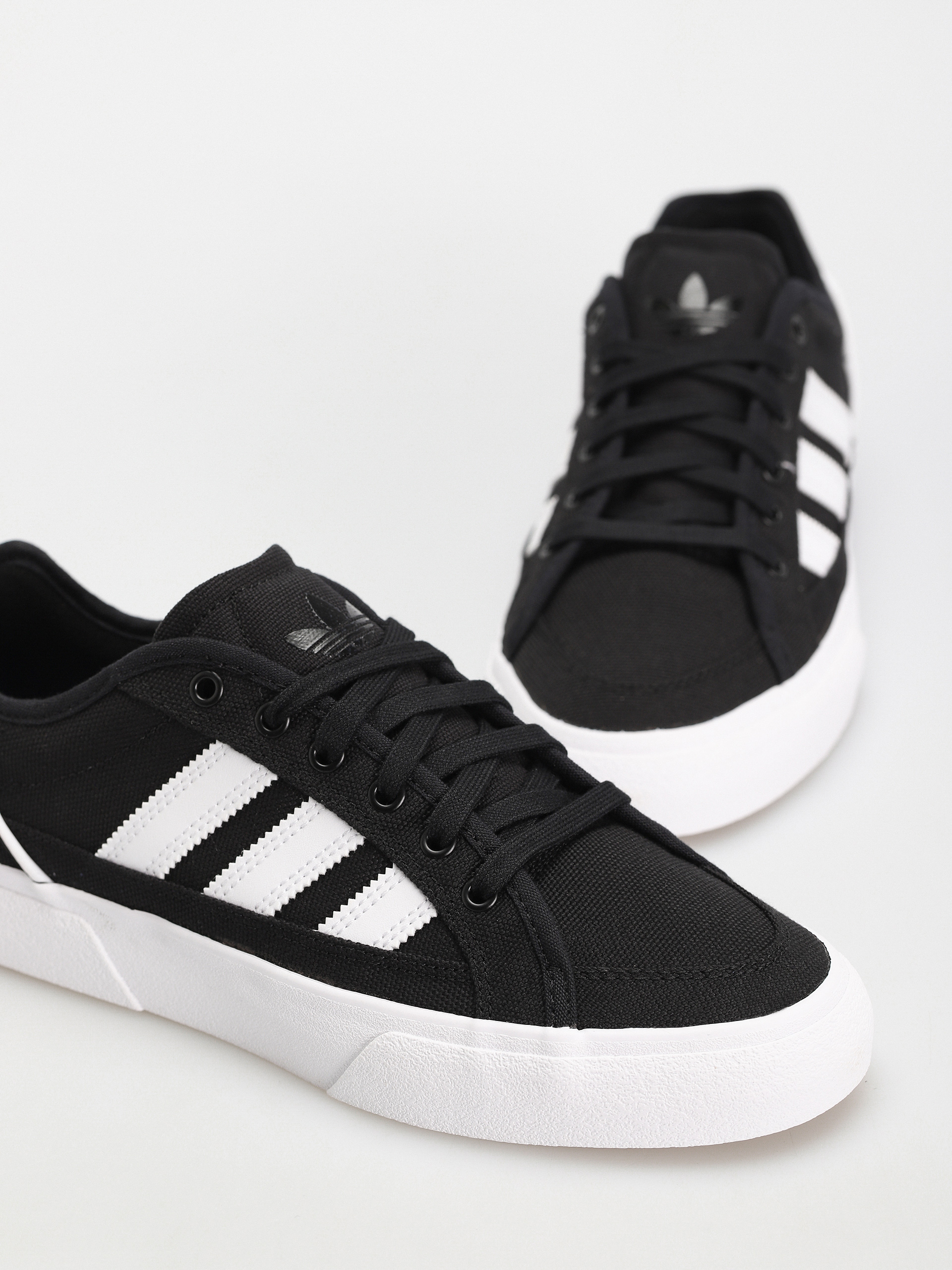 Topánky adidas Court TNS Premiere (cblack/ftwwht/ftwwht)