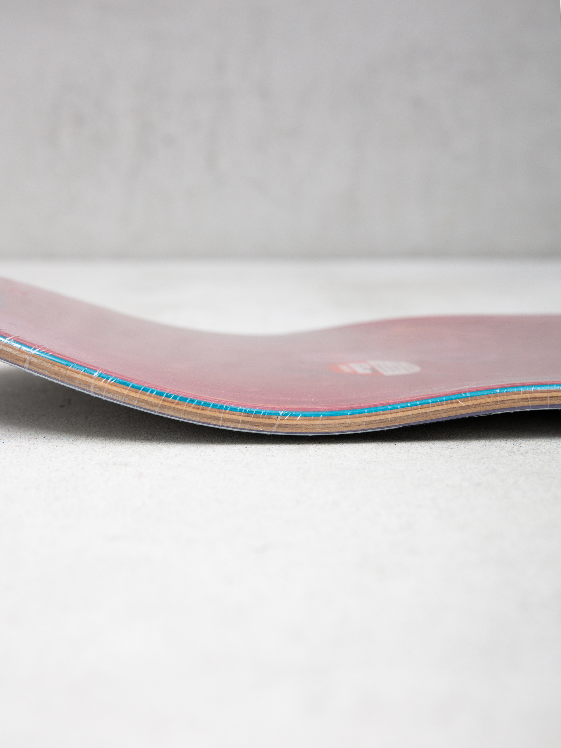 Doska Real Classic Oval (white/black)