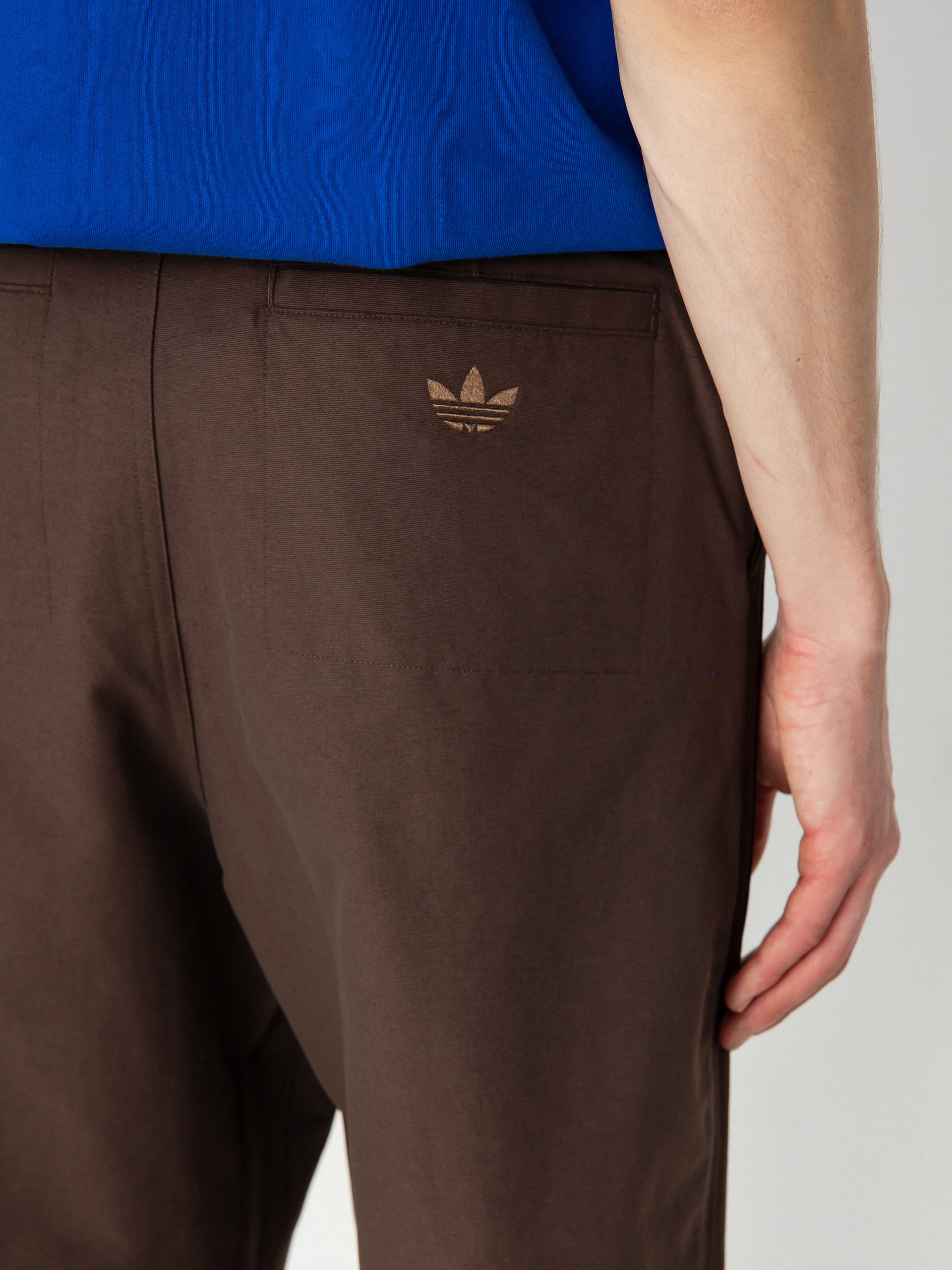 Nohavice adidas Skate Chino (brown/dbrown)