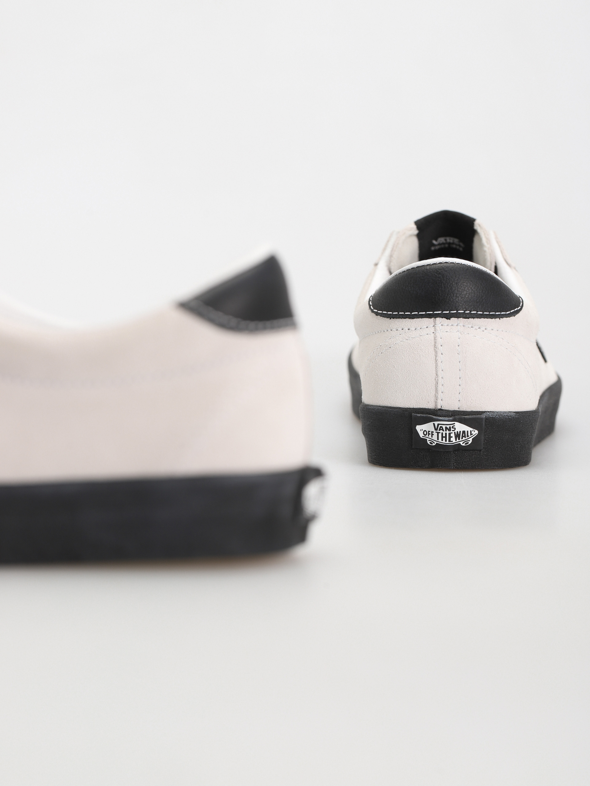 Topánky Vans Sport Low (suede white/black)