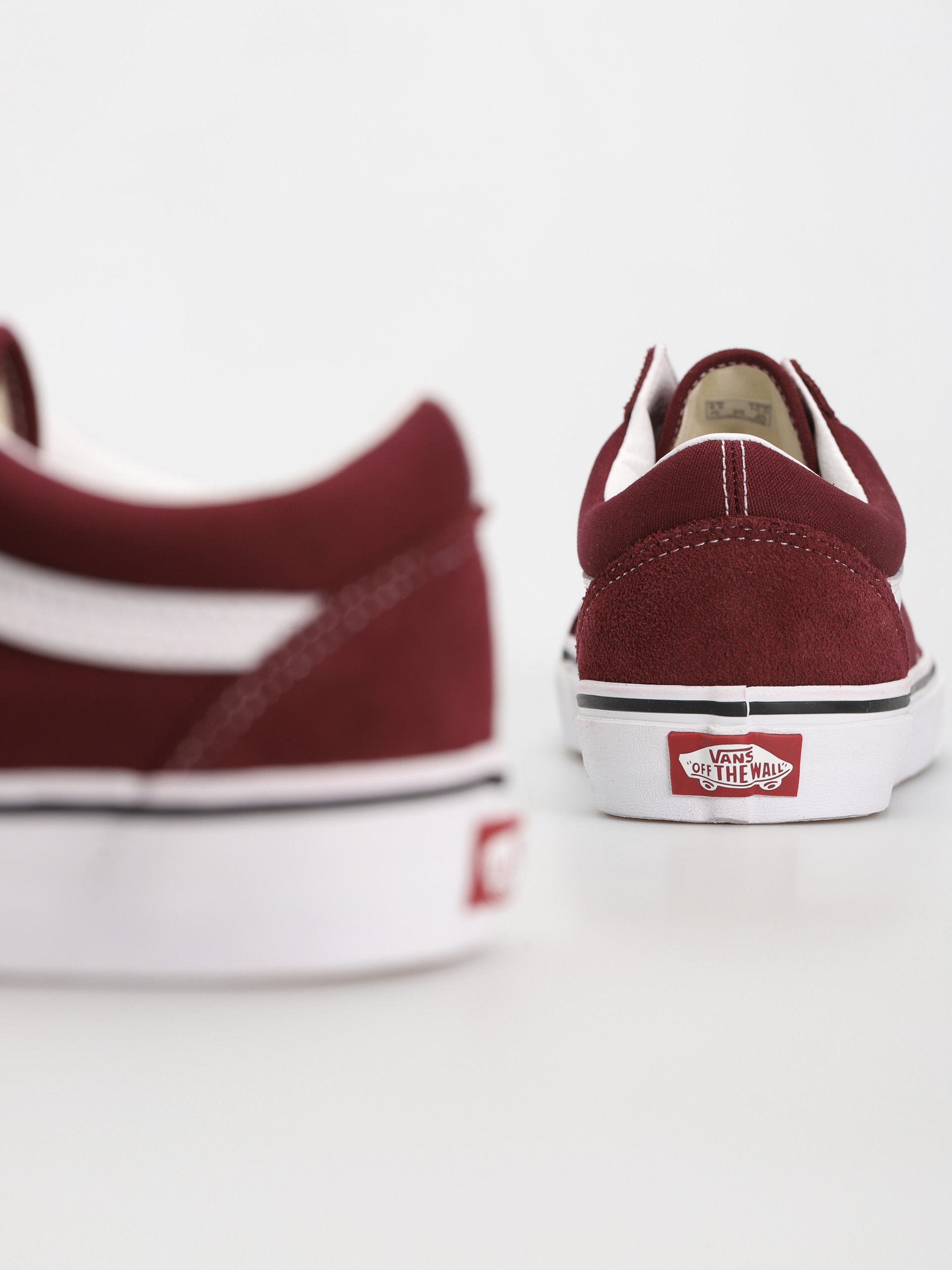 Topánky Vans Old Skool (port royale/true white)