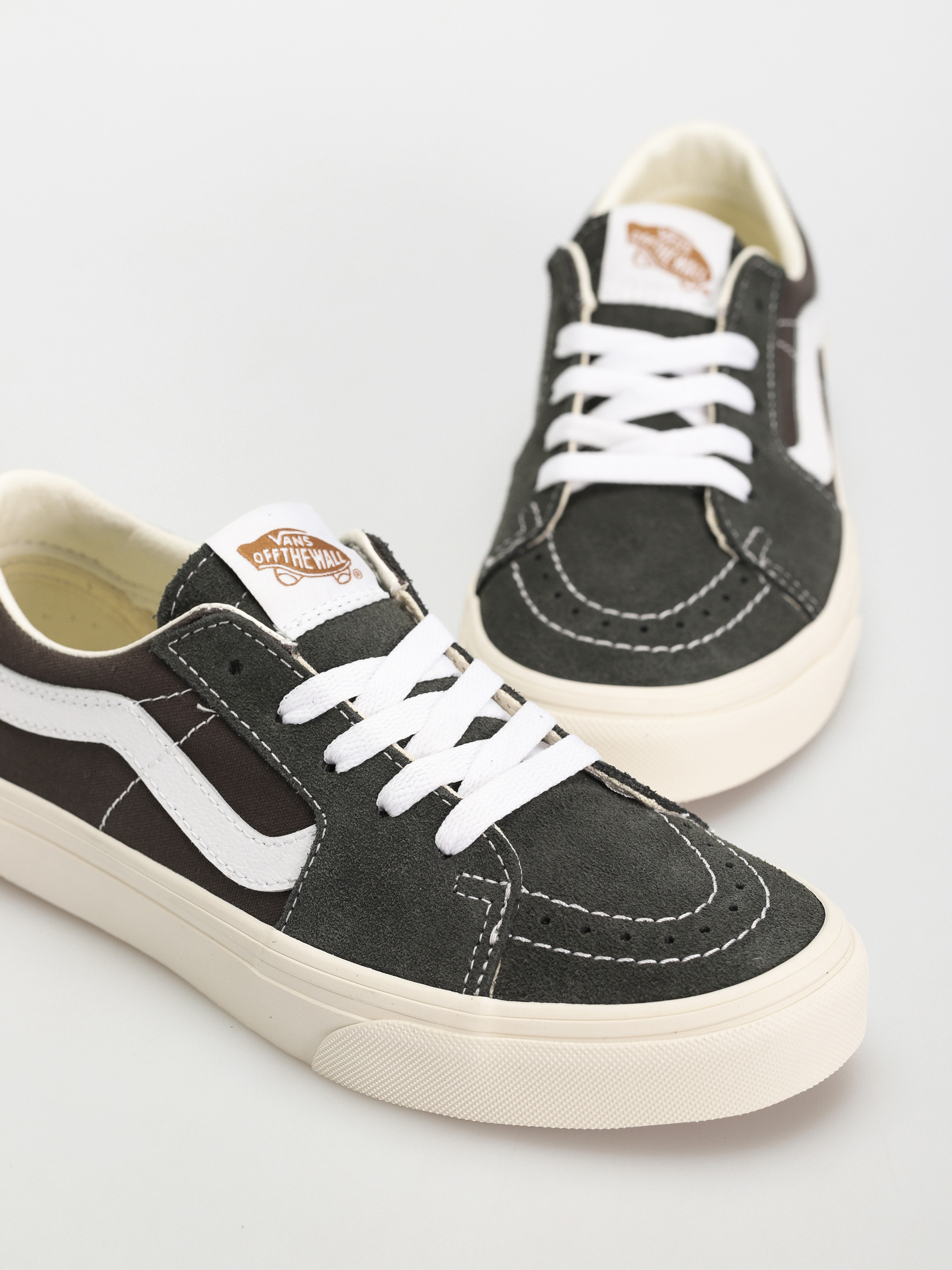 Topánky Vans Sk8 Low (canvas/suede black ink)
