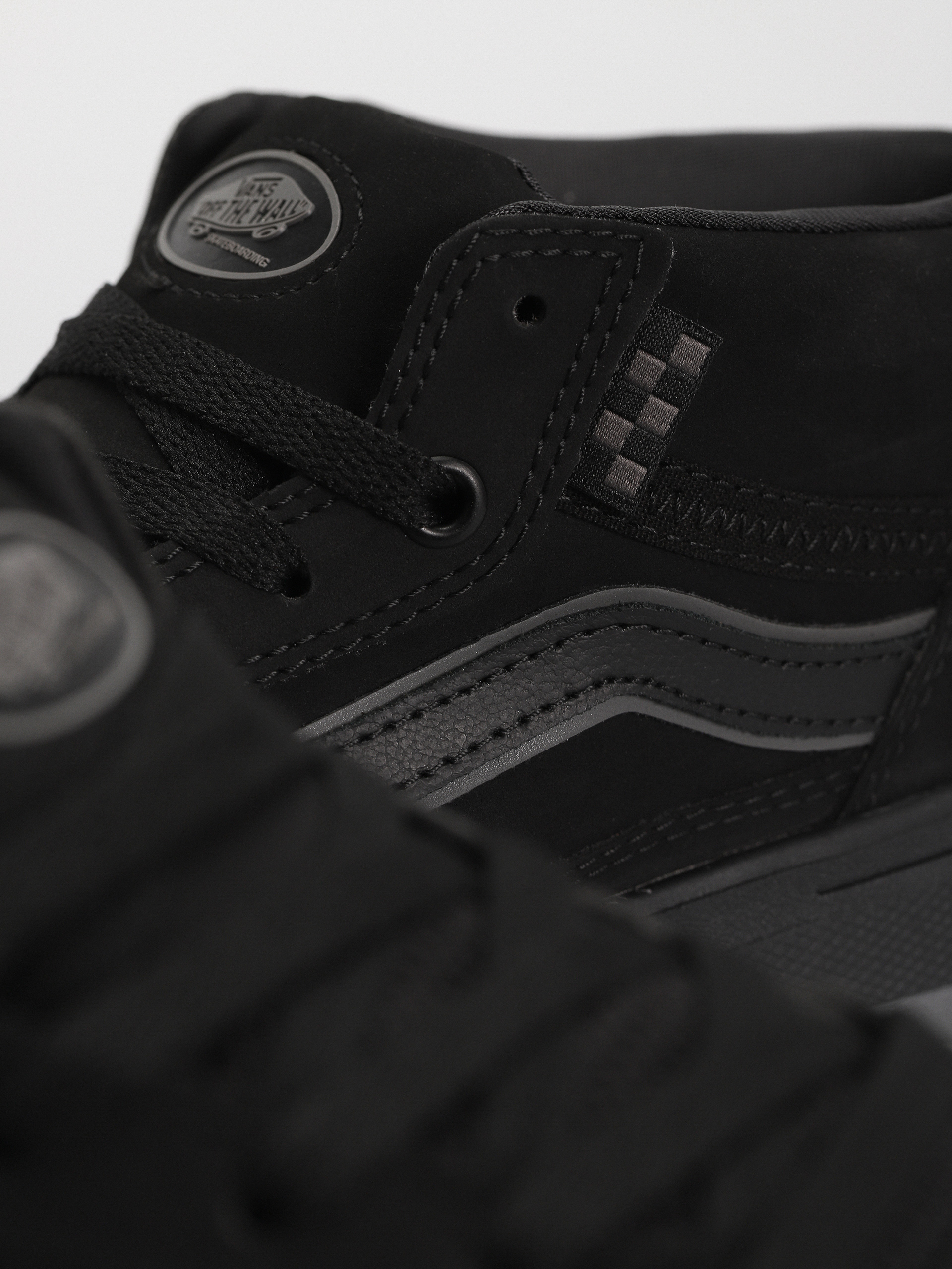 Topánky Vans Zahba Mid (black/pewter)